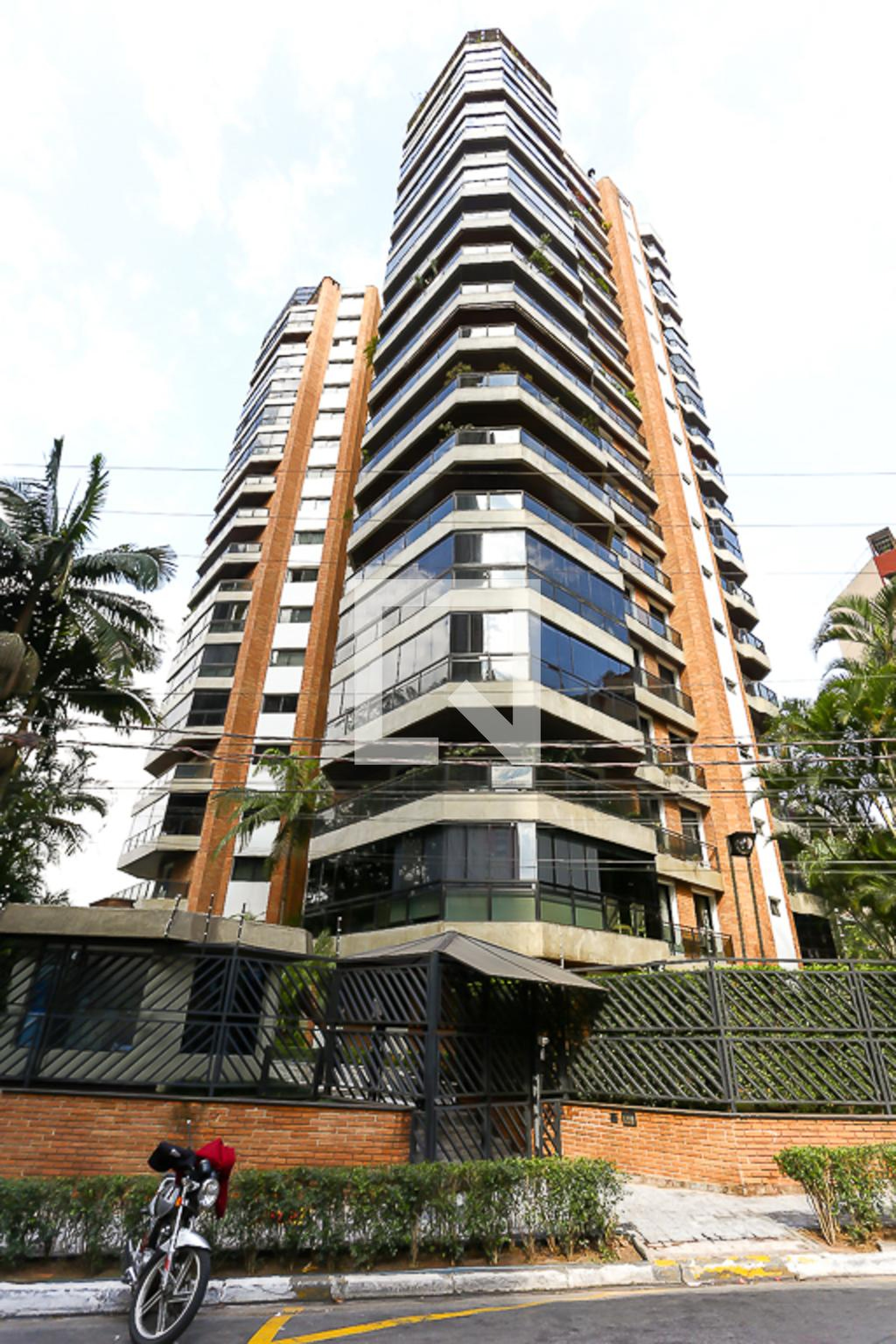 Fachada Condomínio Forest Hills