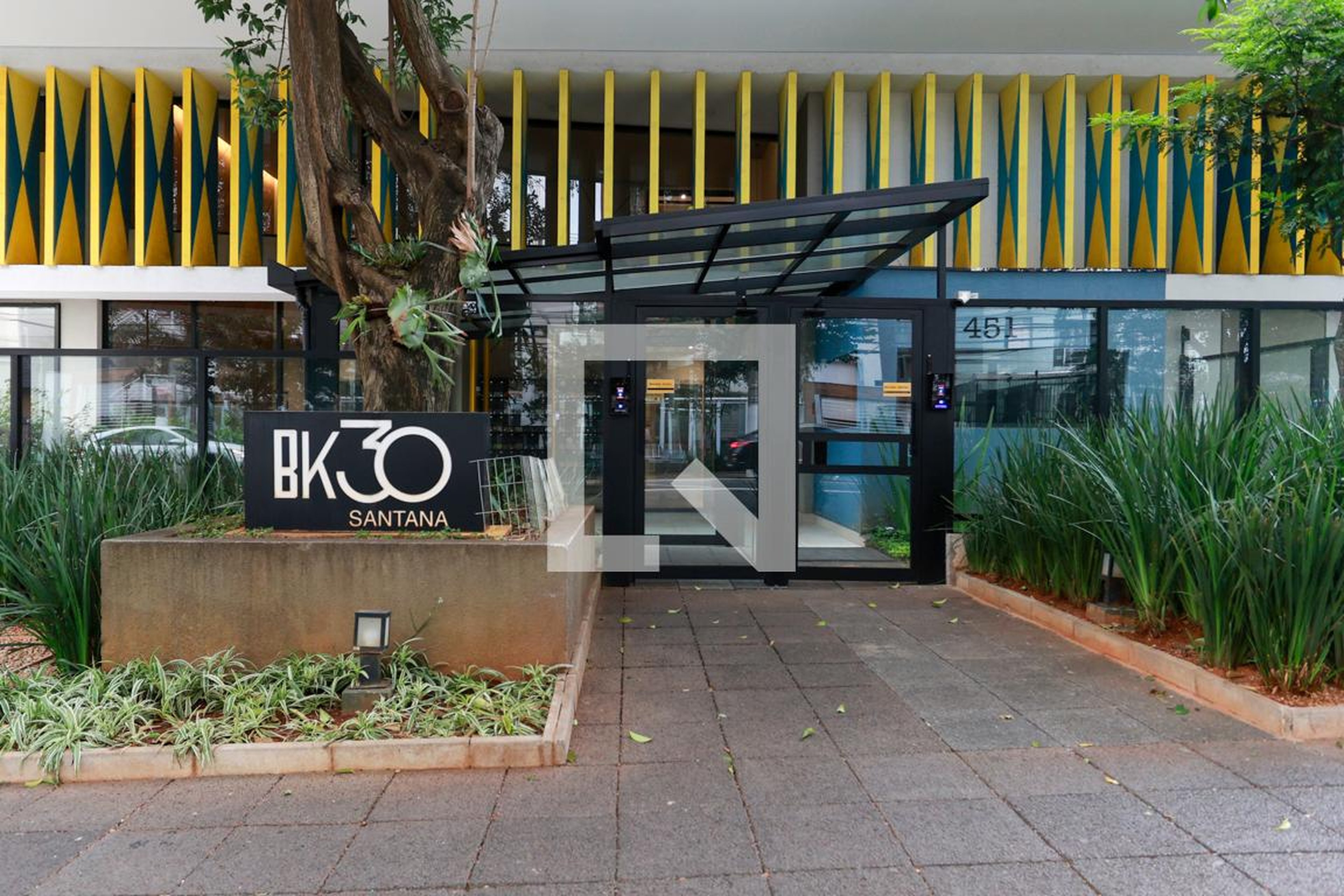 Fachada do condomínio Condomínio BK30 Santana