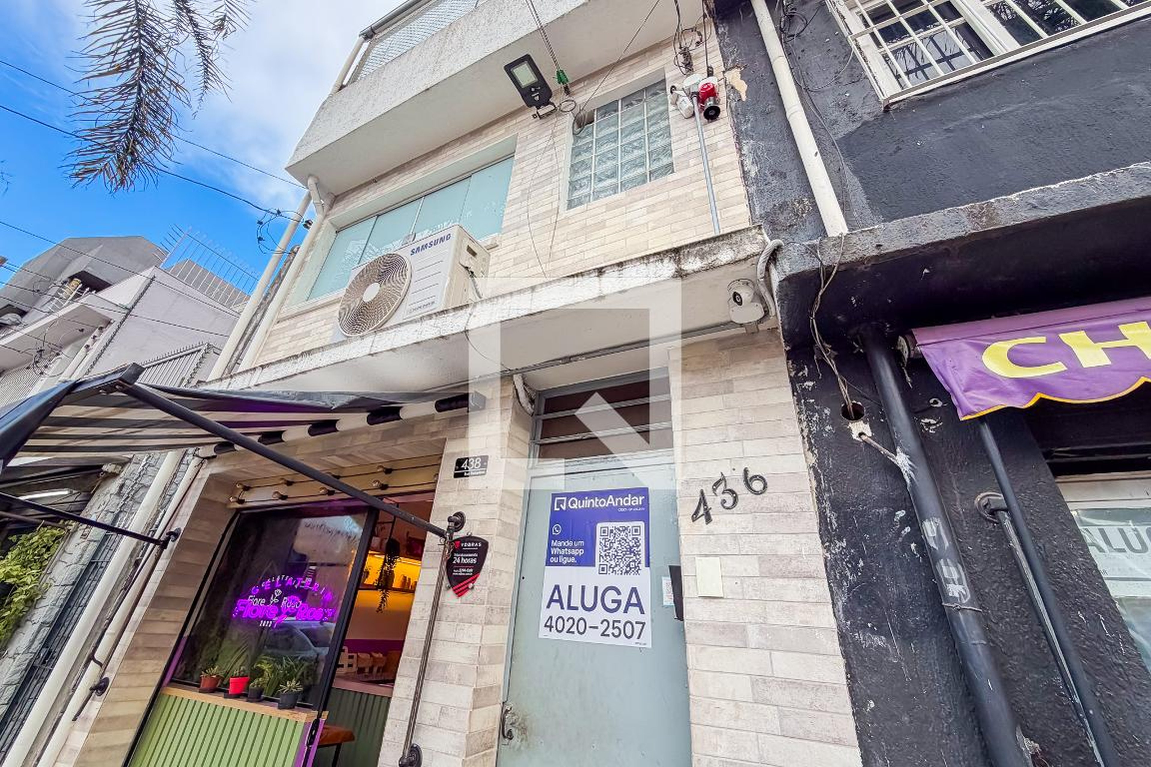 Fachada Condomínio em Rua Robertson, 436