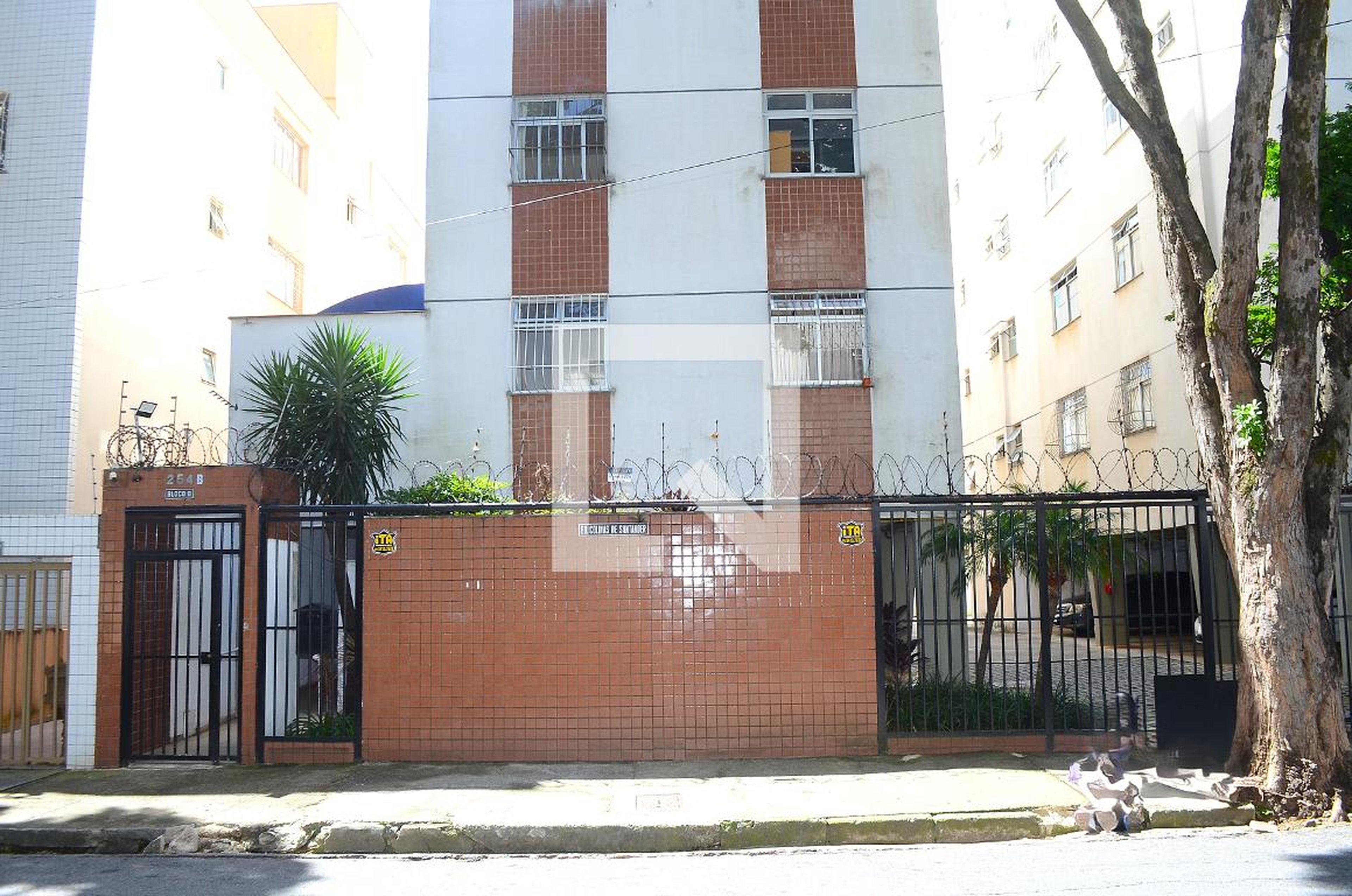 Fachada do Prédio Condomínio Colinas do Santander