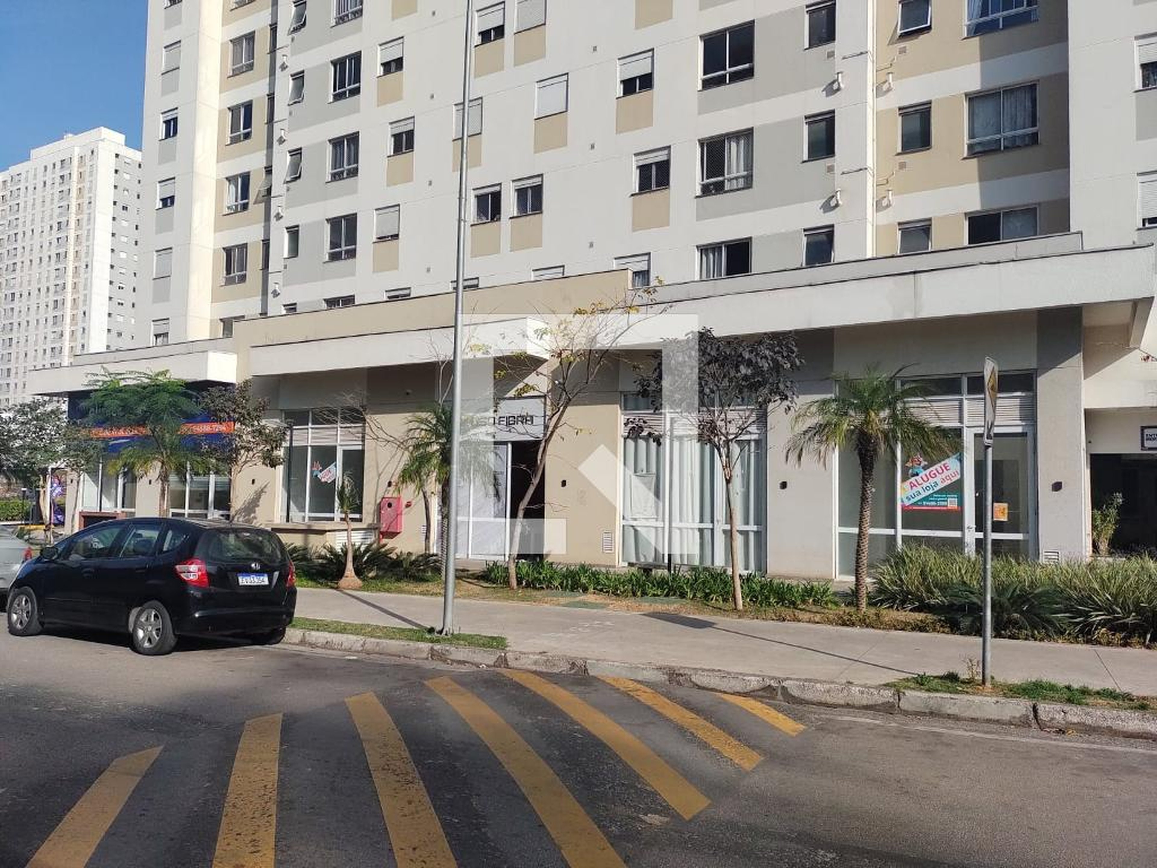 Fachada Condomínio em Rua Cândido Fontoura, 1275