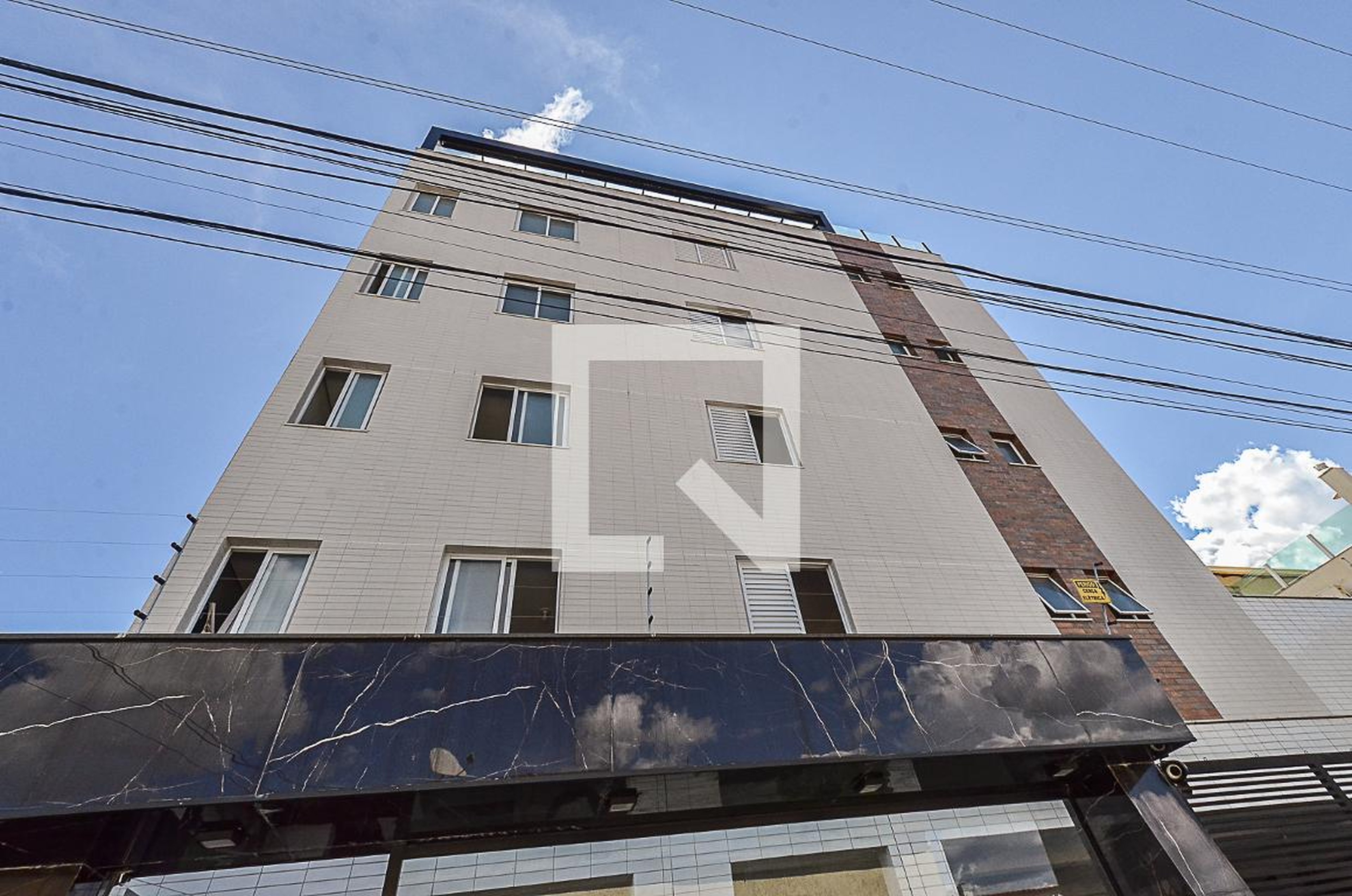 Fachada Condomínio em Rua Panema, 535