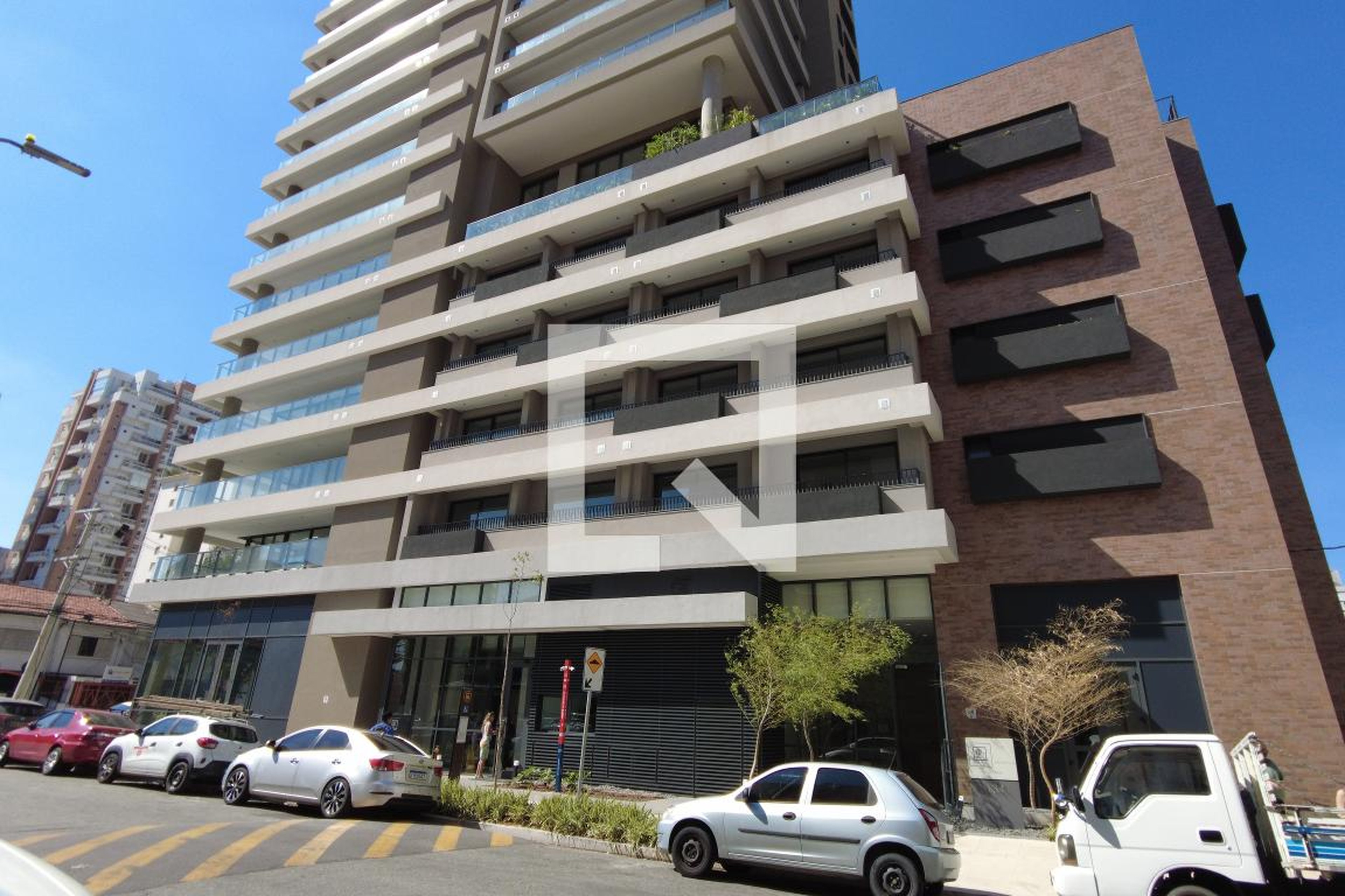 Fachada Condomínio em Rua Ministro Luiz Gallotti, 135