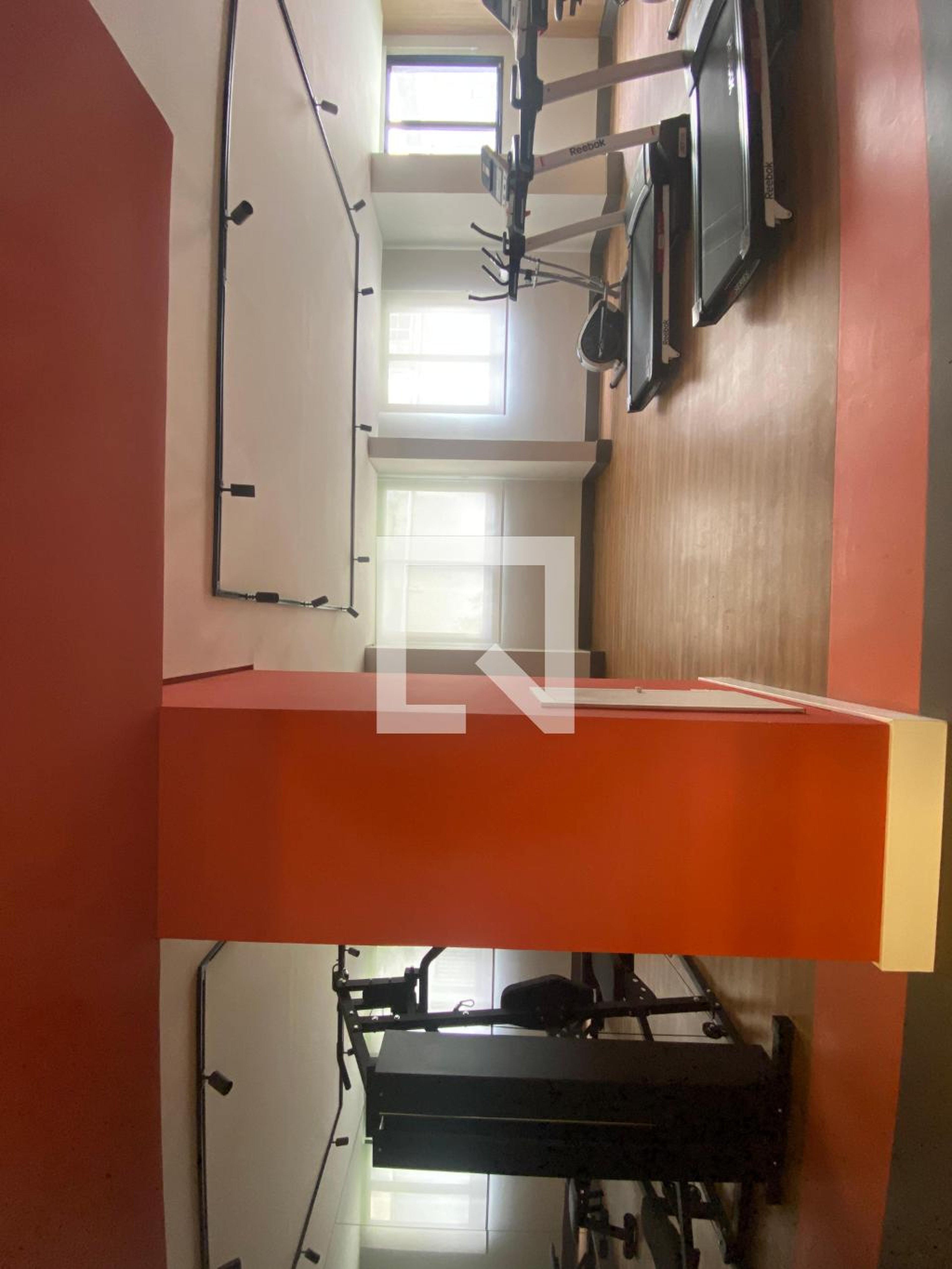 Academia - Beside Santa Cecília - NR