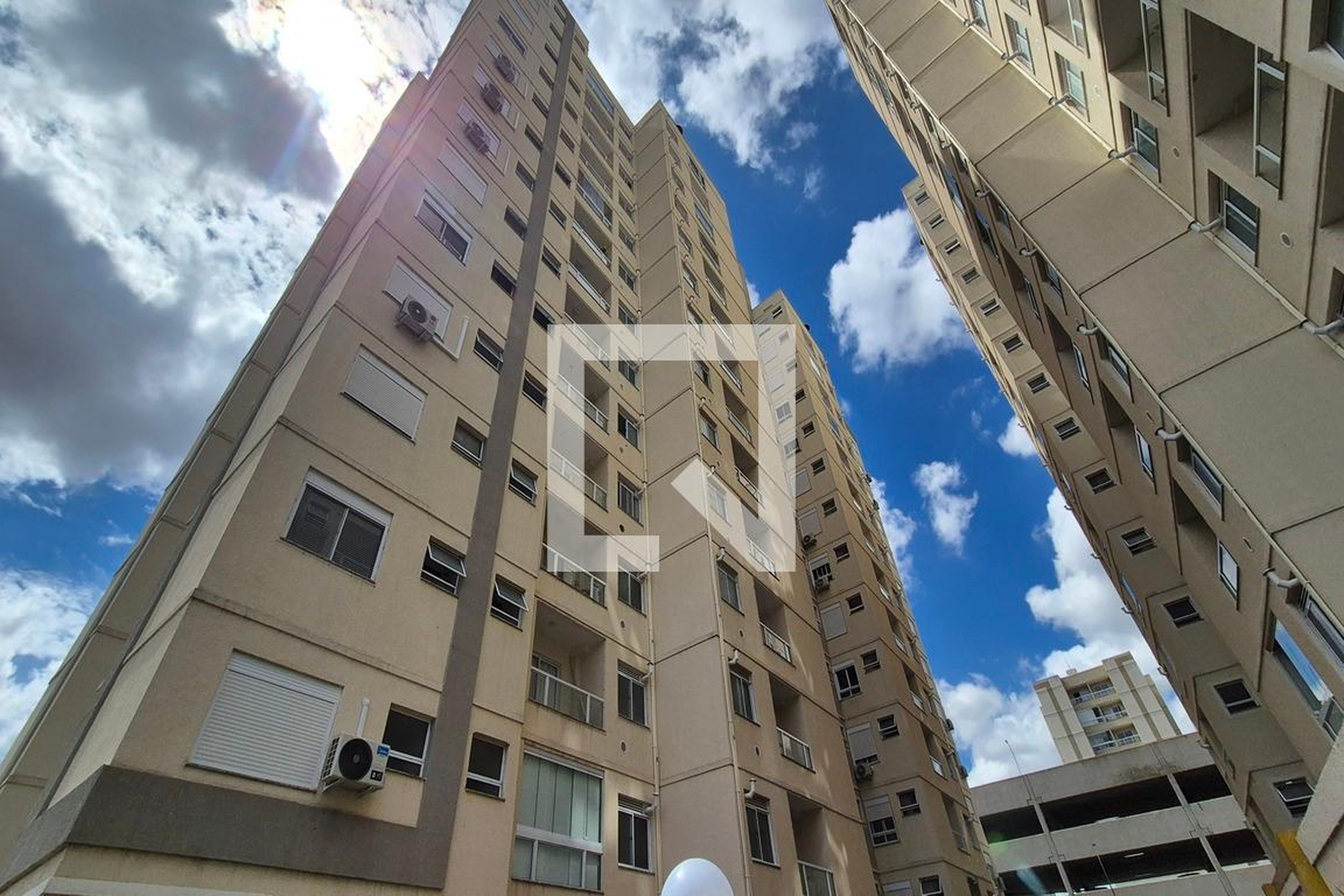 Fachada do Prédio Residencial Safira Ville