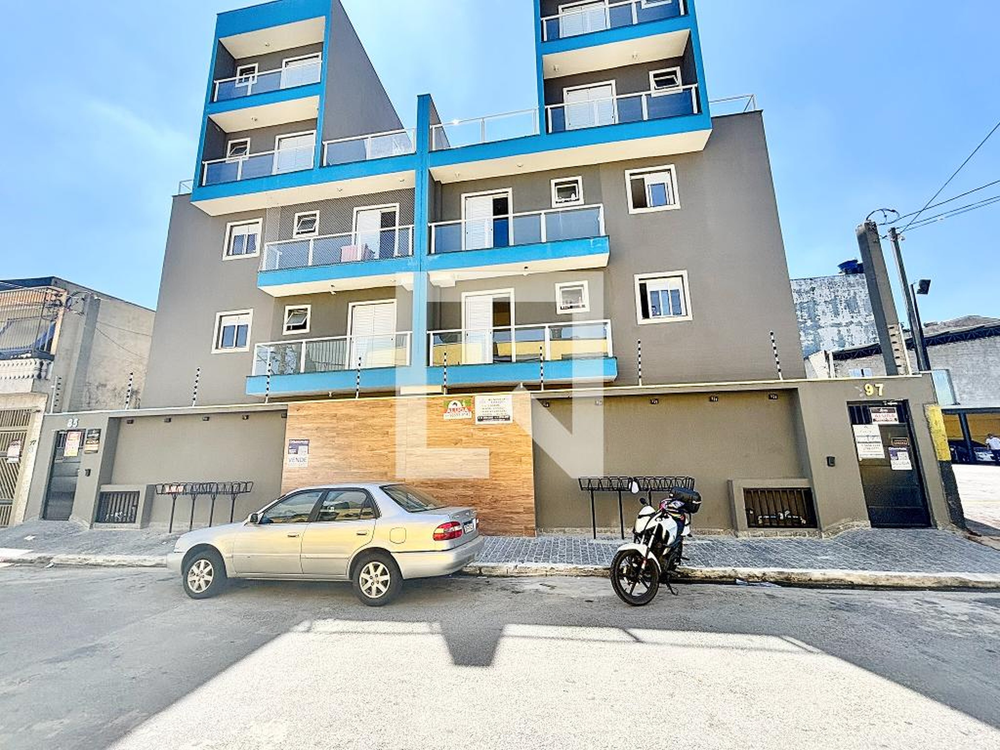 Fachada Condomínio em Travessa Egeni Adad Colaço, 87