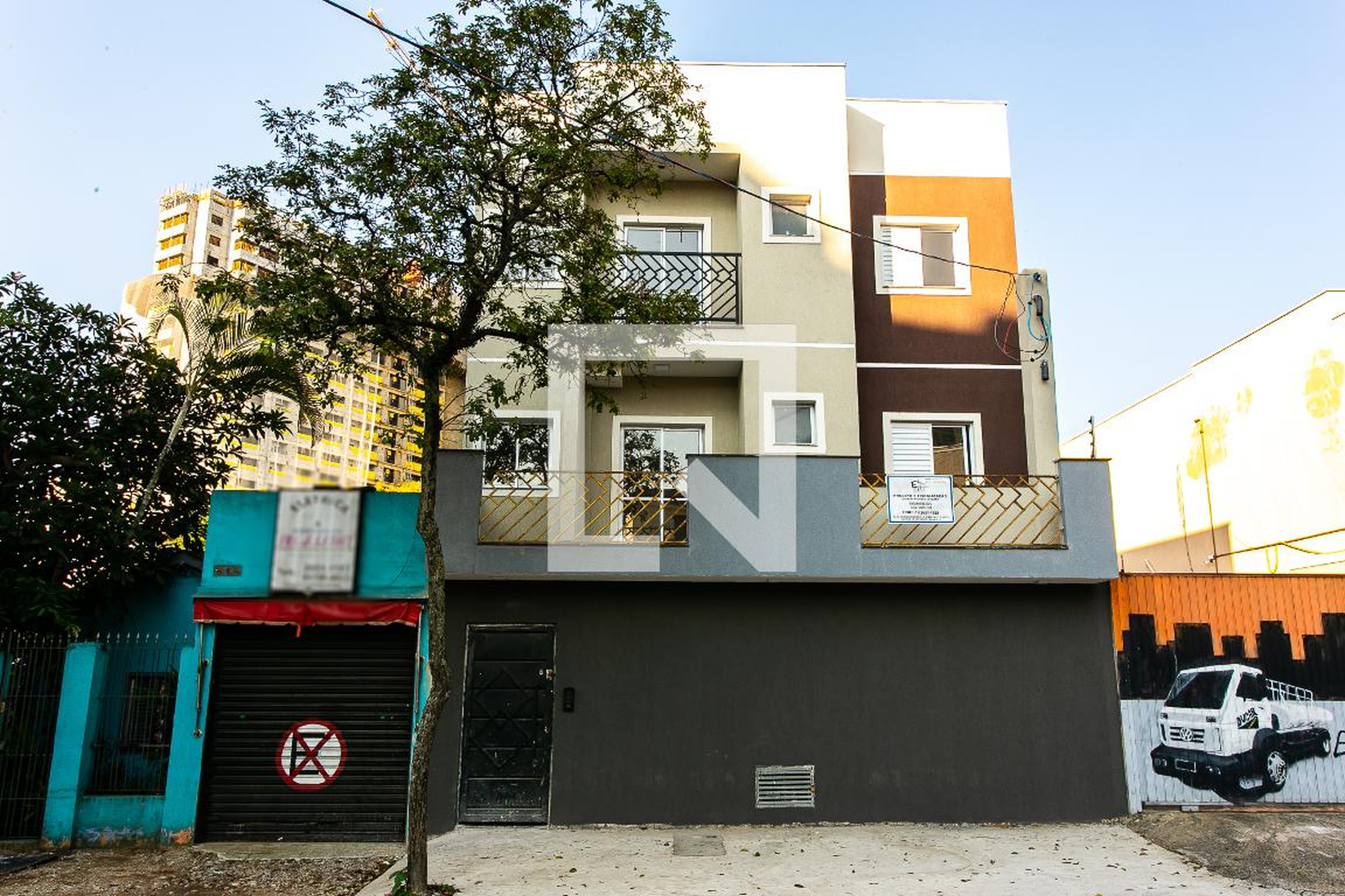 Fachada Condomínio em Rua Joaquim Marra, 855