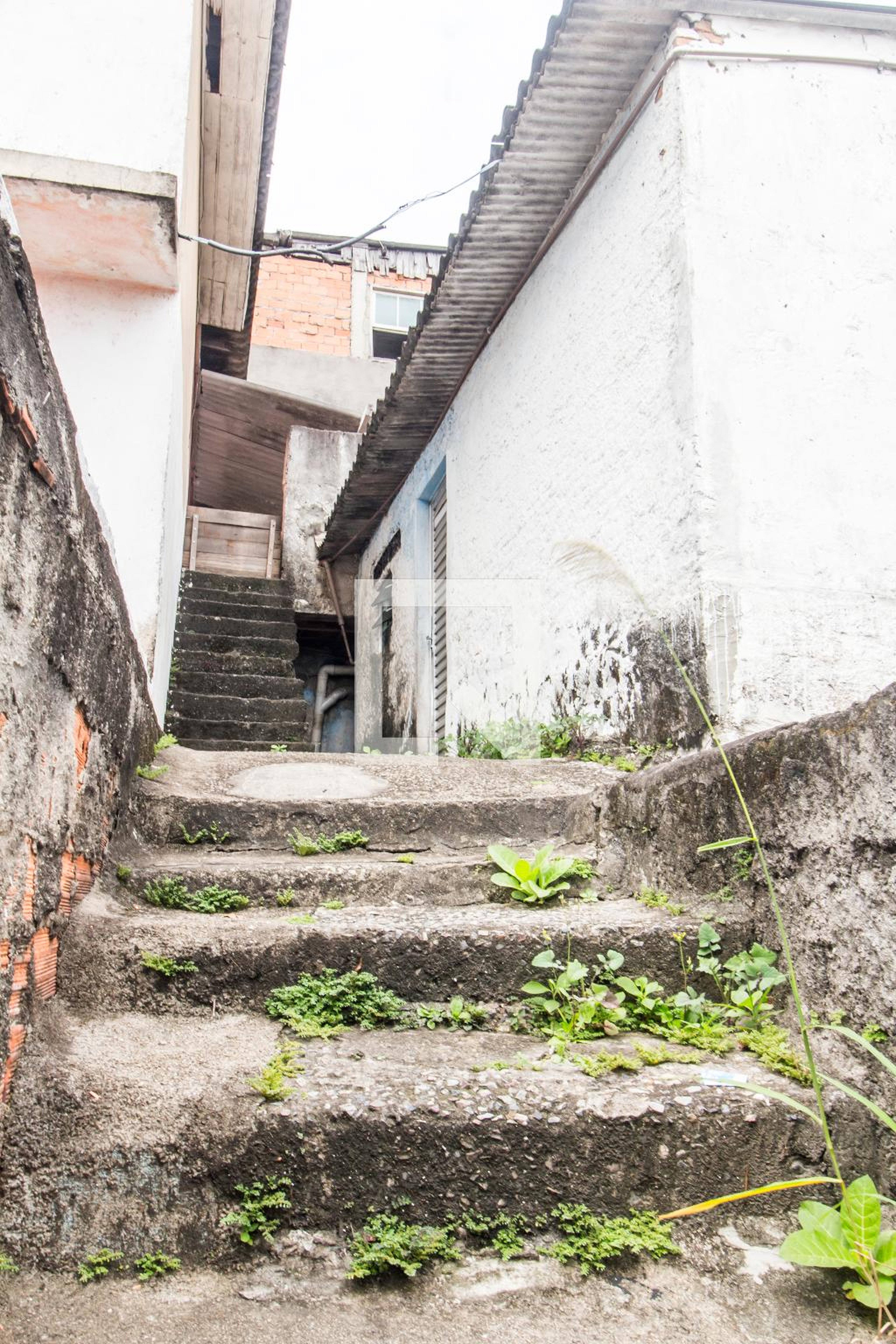 Entrada Condomínio em Rua Itupeva, 26