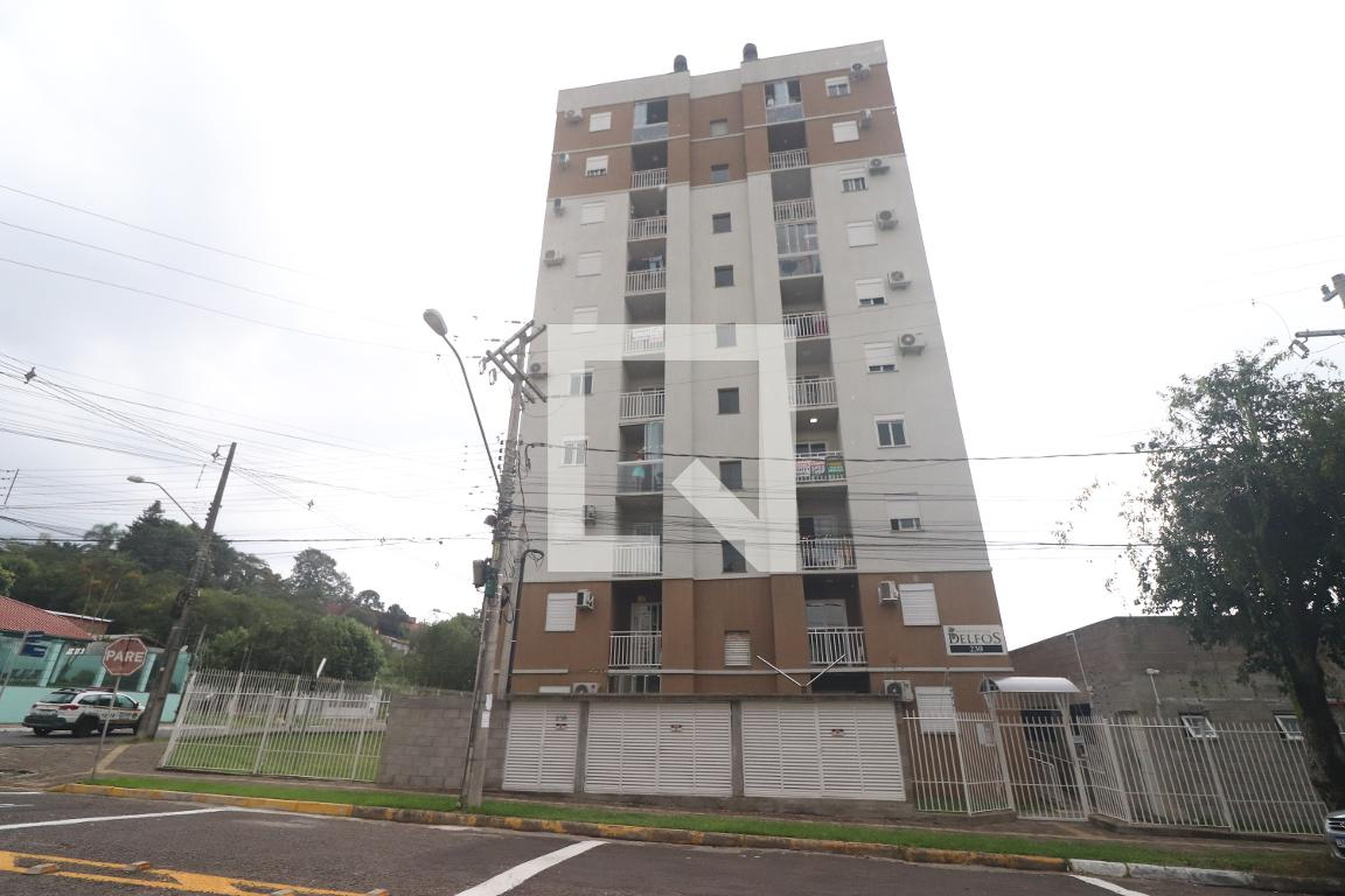 Fachada Residencial Delfos