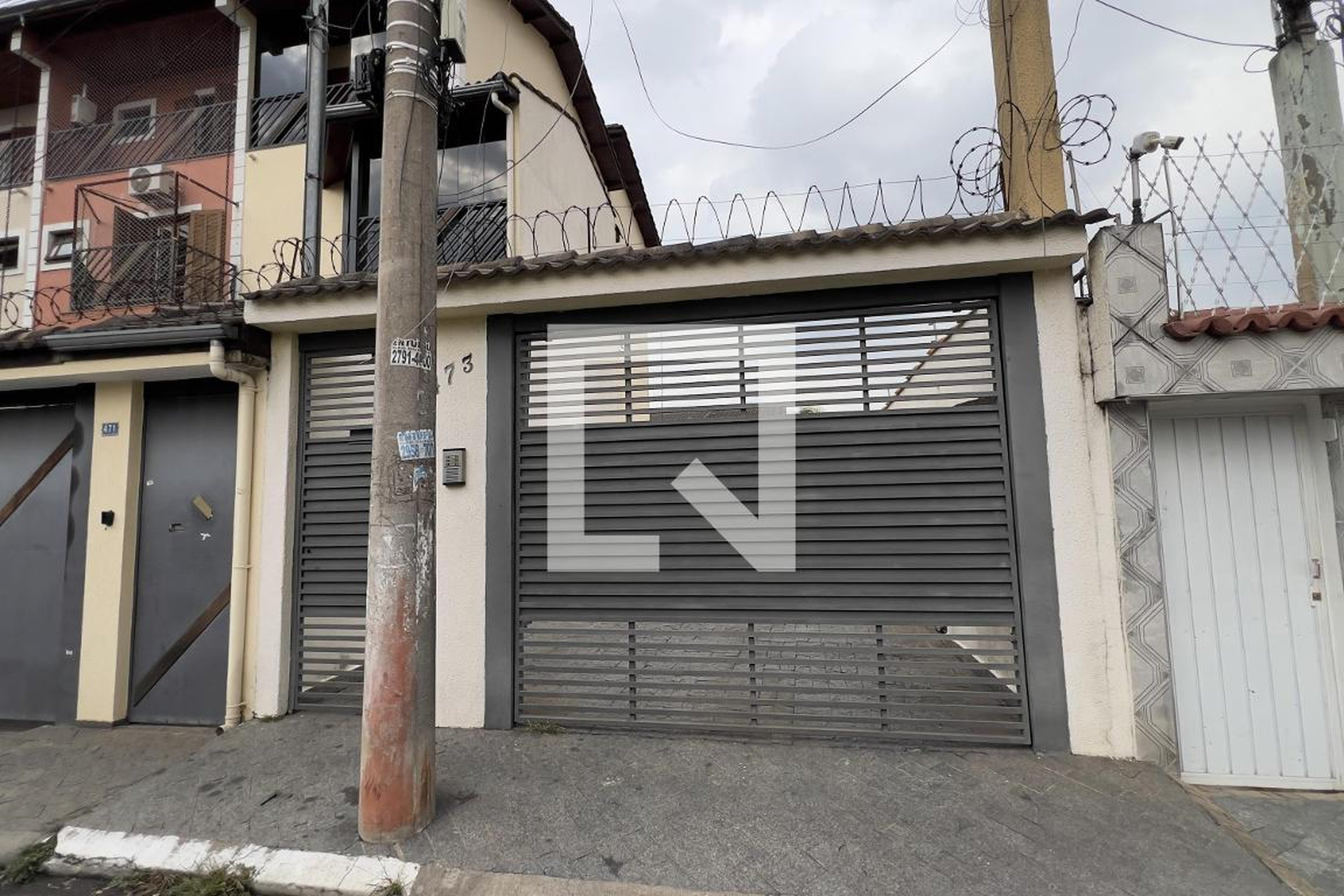 Fachada Condomínio em Rua Rio de Janeiro, 473