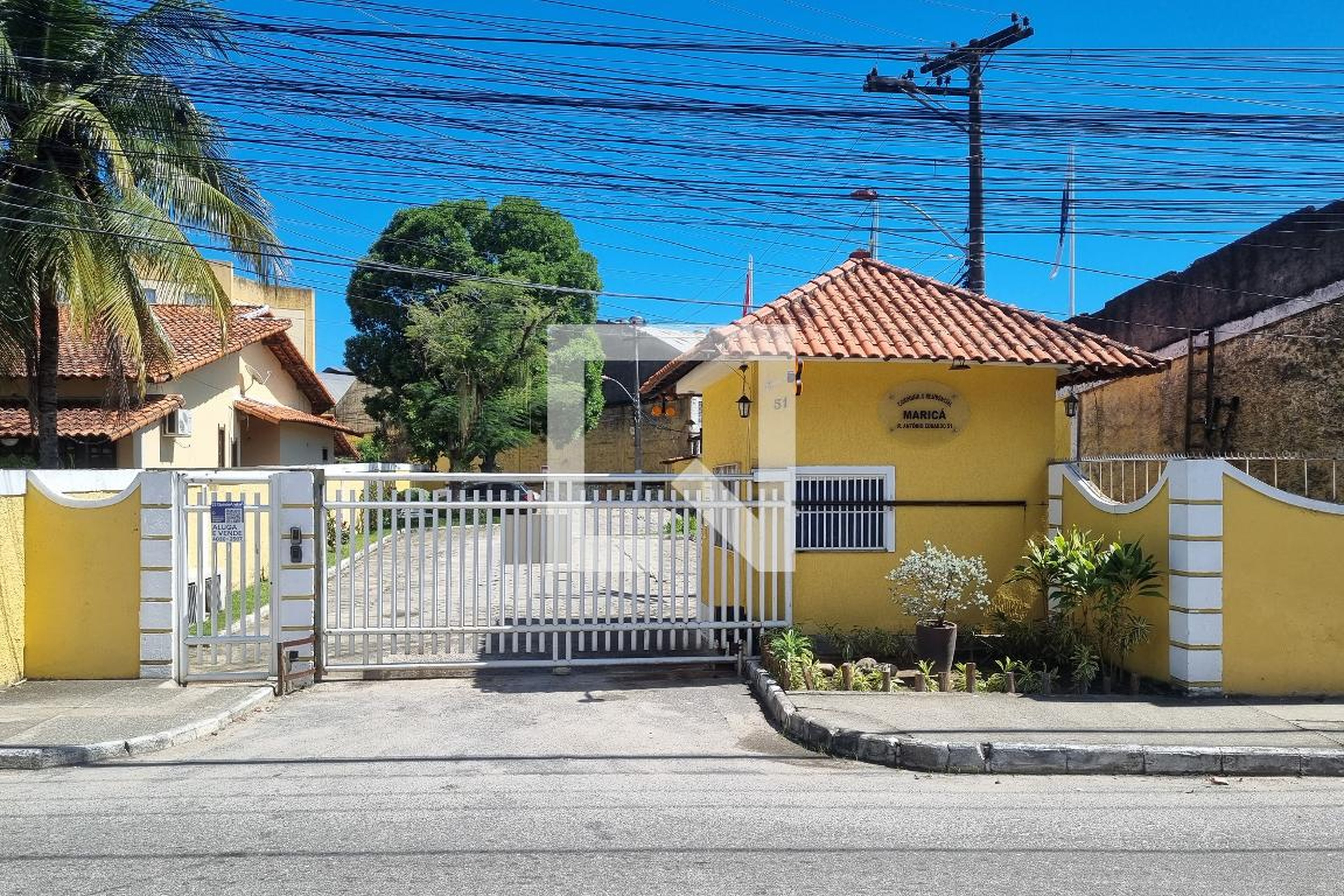 Fachada Residencial Marica