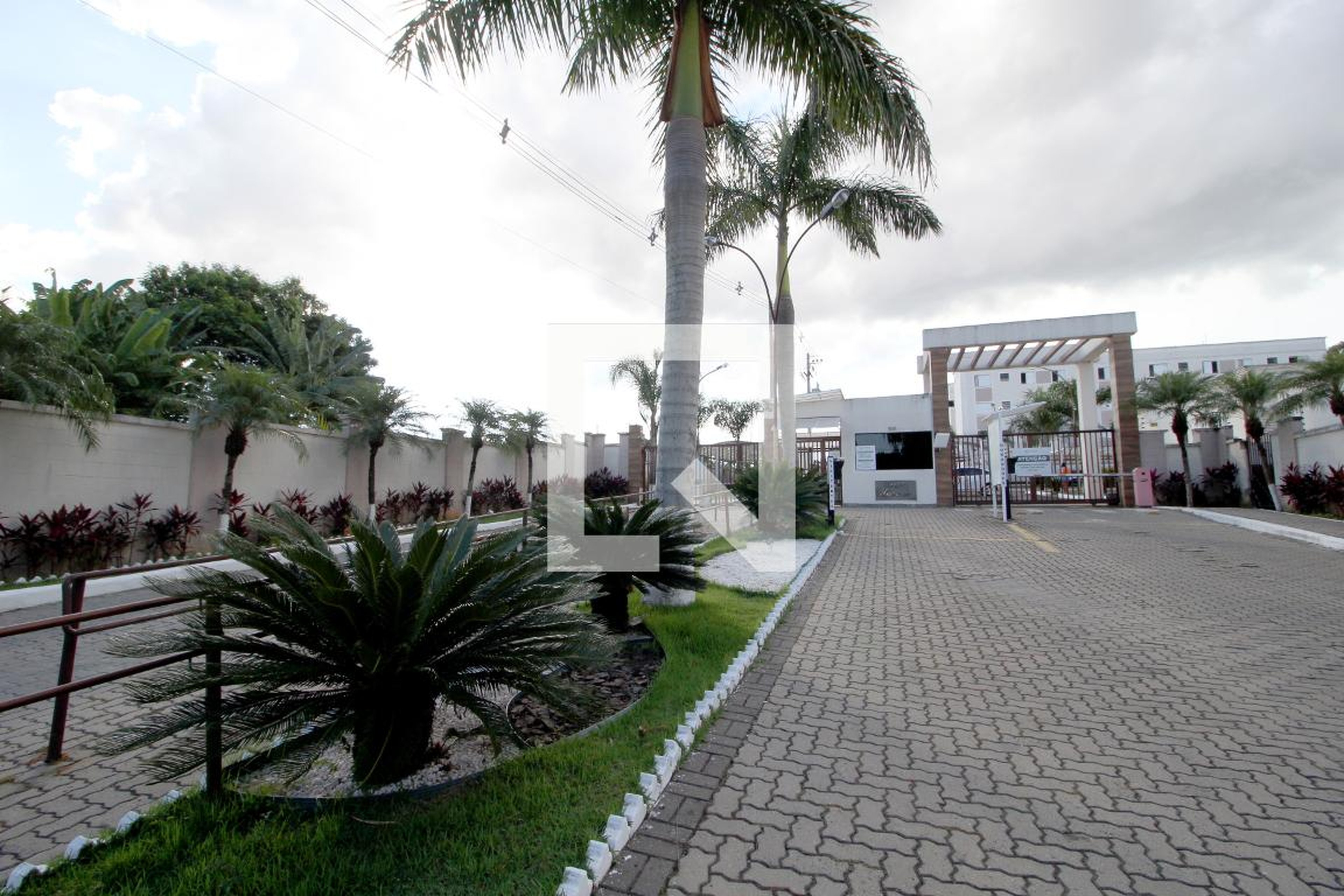 Fachada Condomínio Parque Serrano