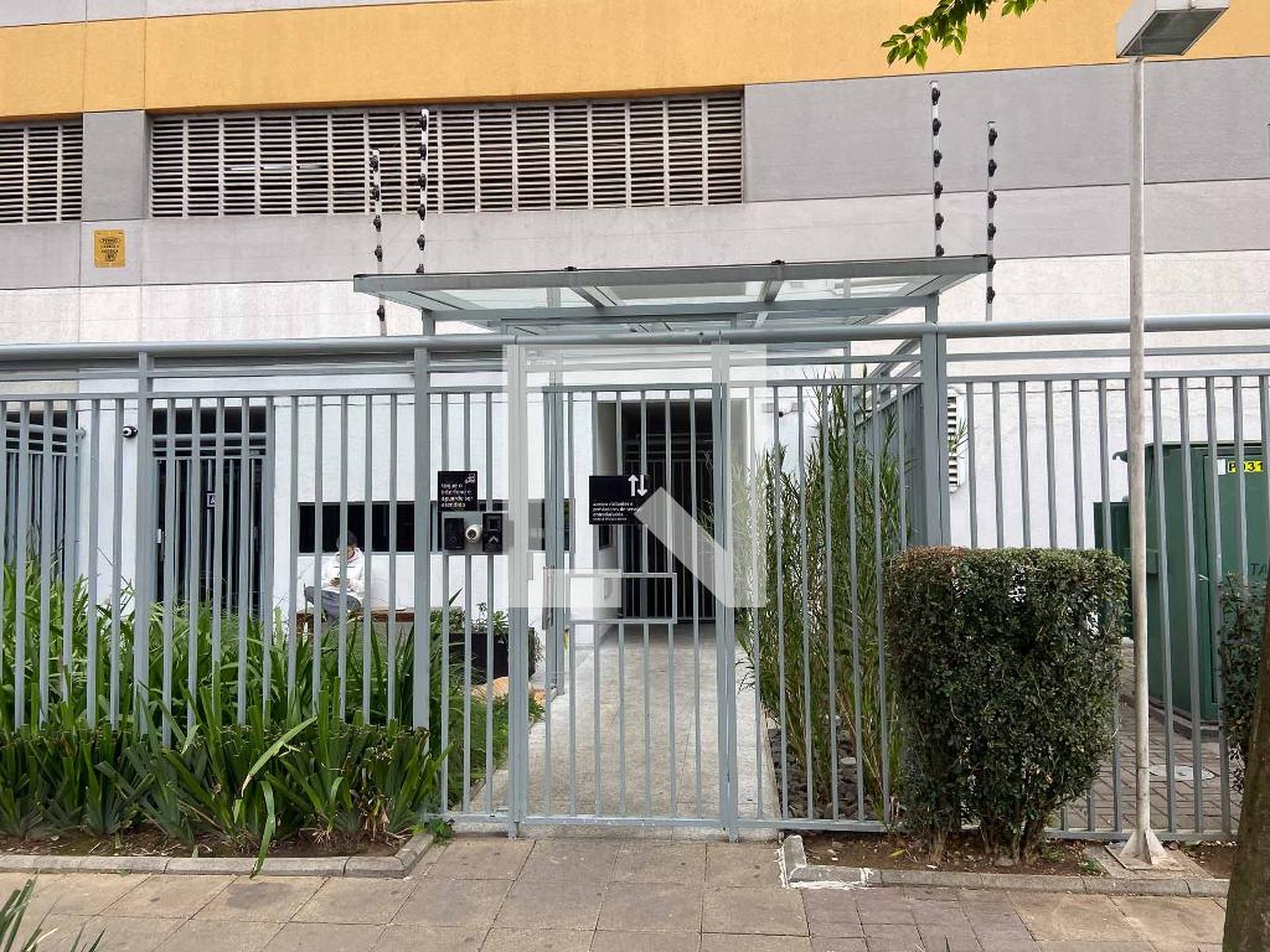 Fachada Condomínio Portal Centro