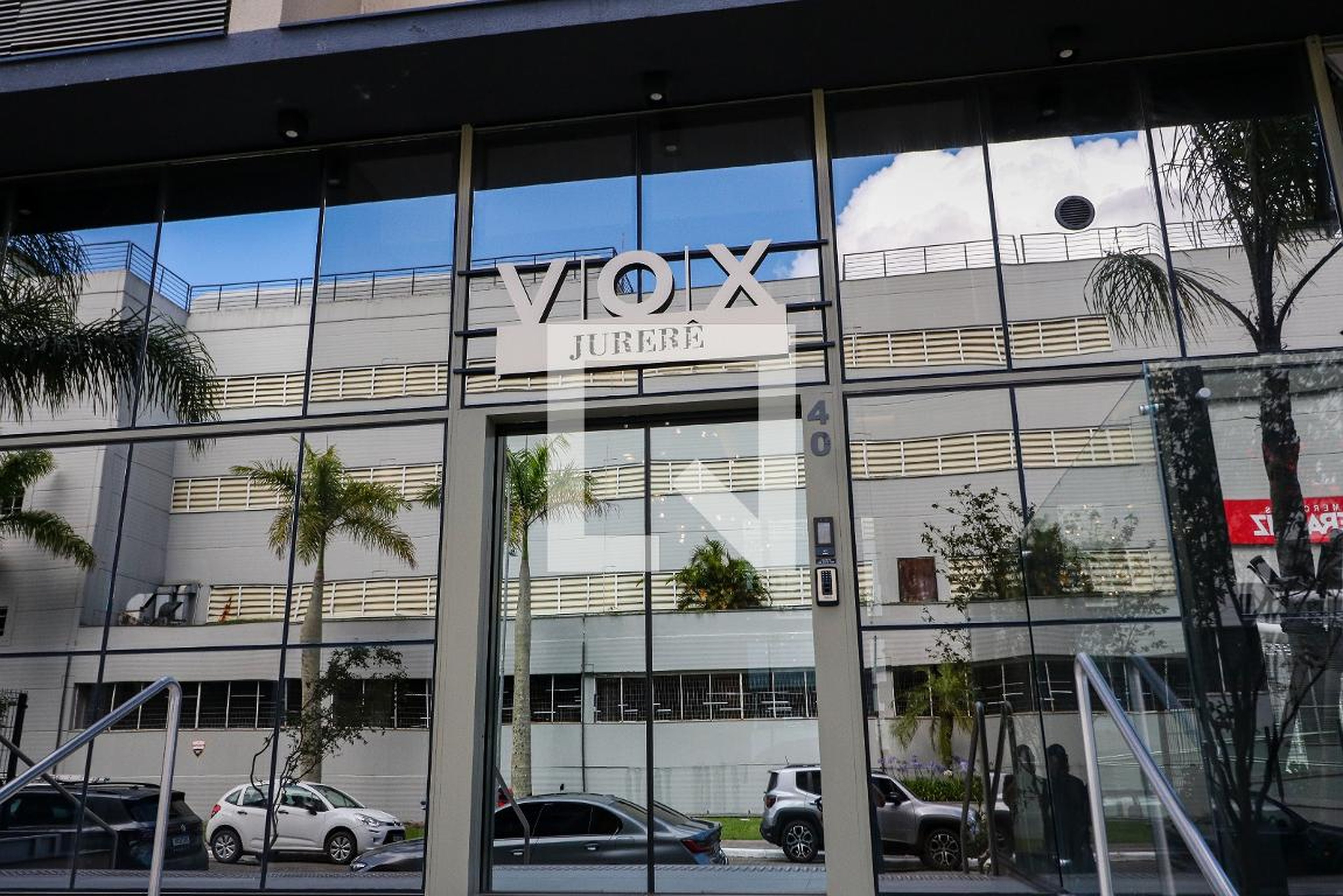 Fachada Condomínio em Rua dos Acarás, 40