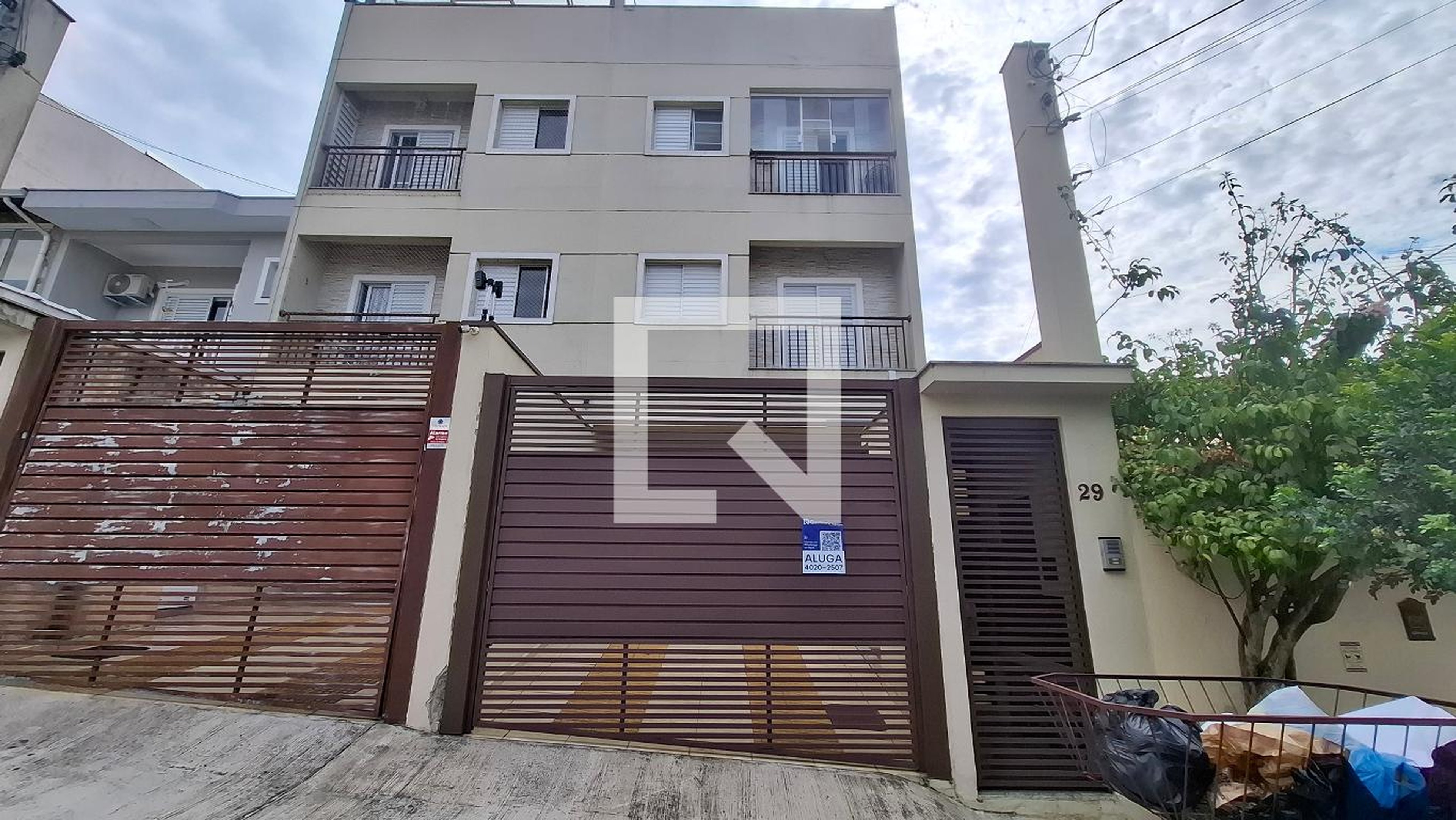 Fachada Condomínio em Rua Buenos Aíres, 29