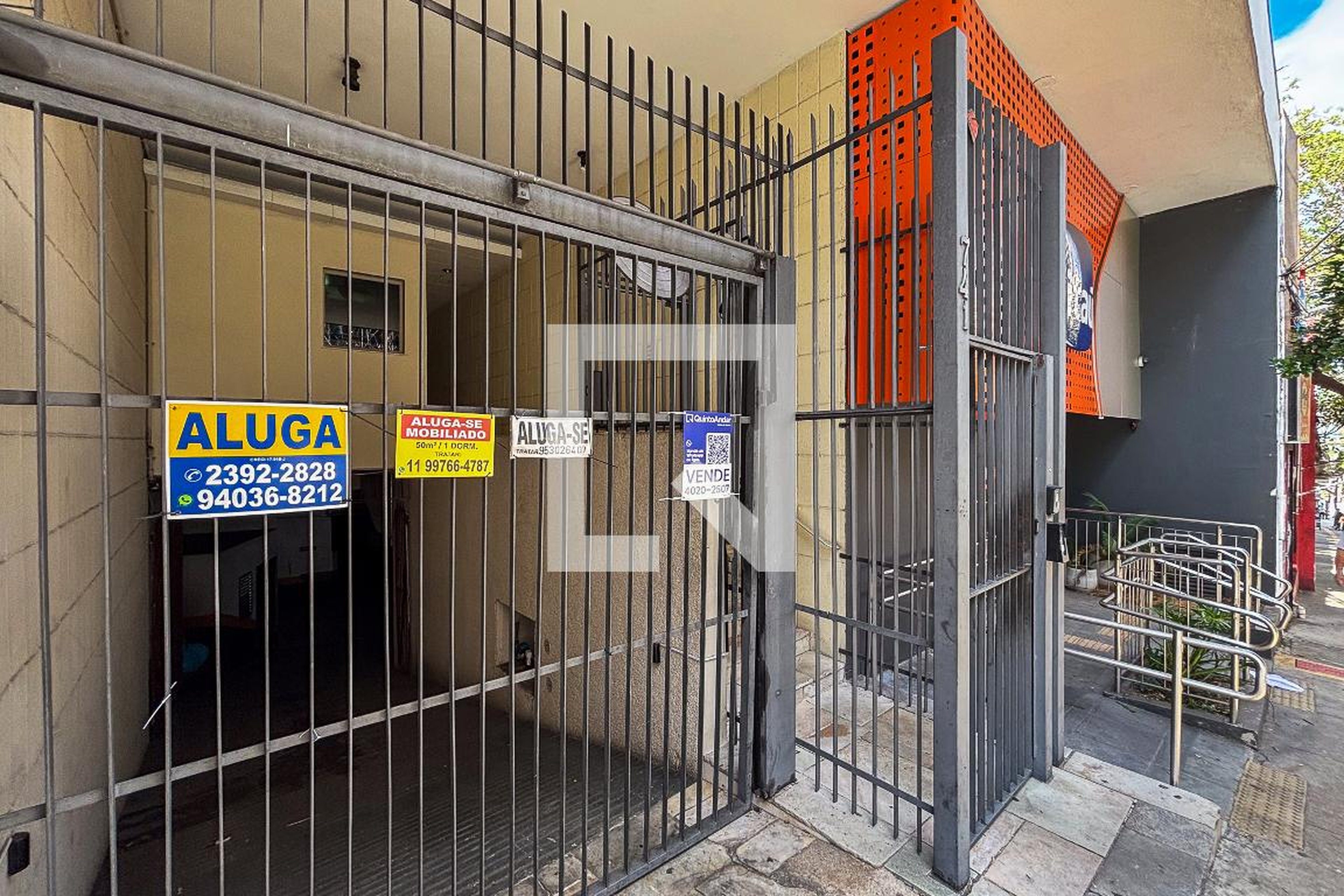 fachada do predio Condomínio Edmir Teixeira