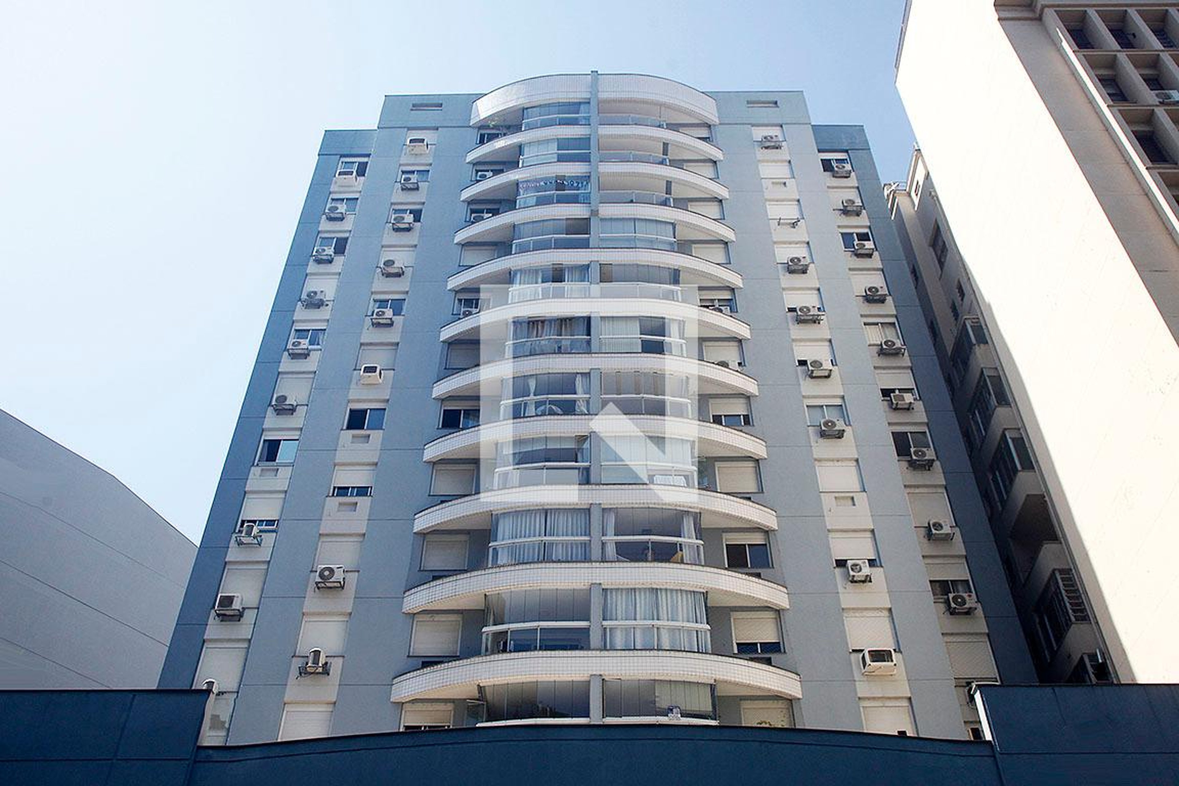 Fachada Condomínio Plaza Athénée