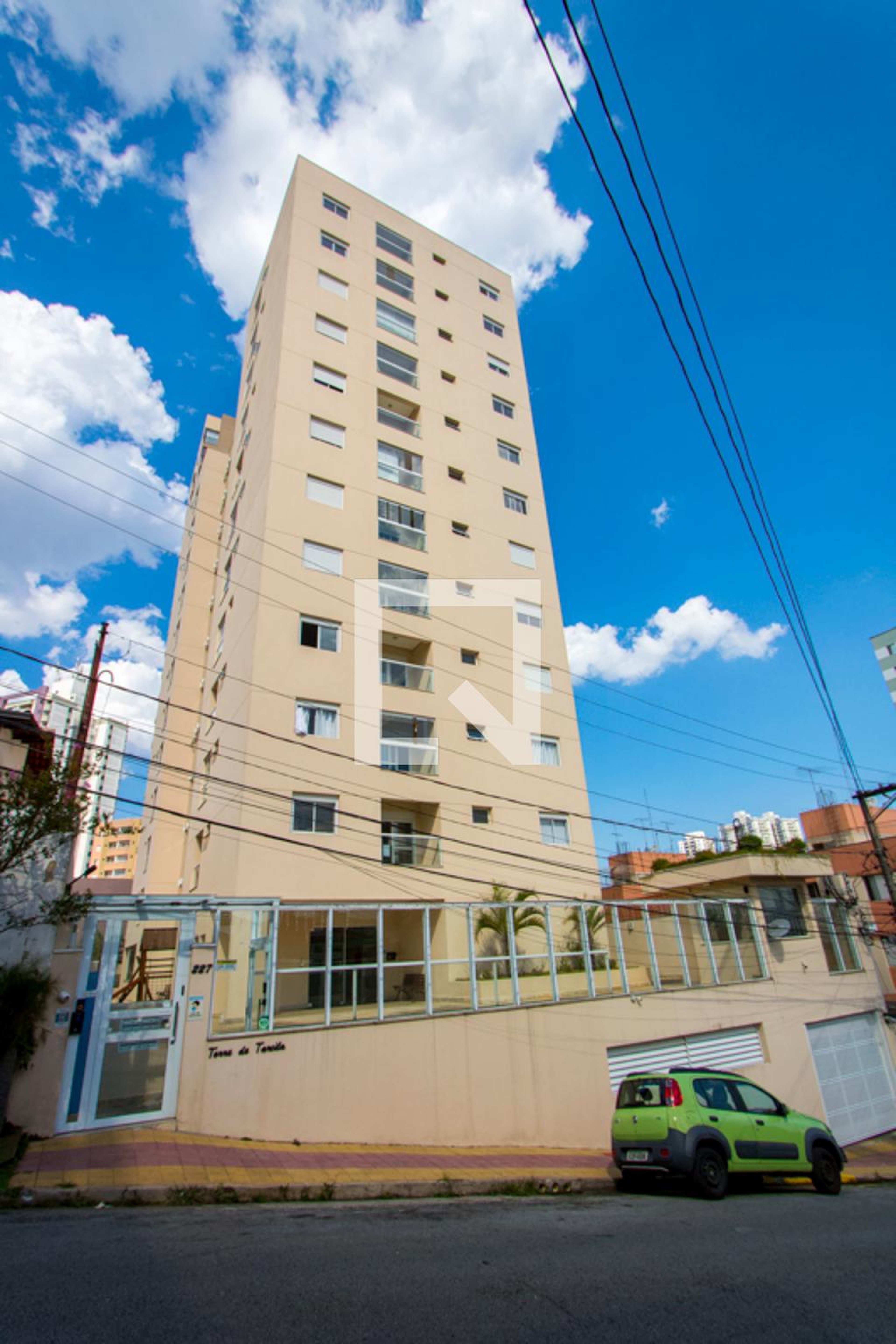 Fachada Condomínio Torre de Tarsila