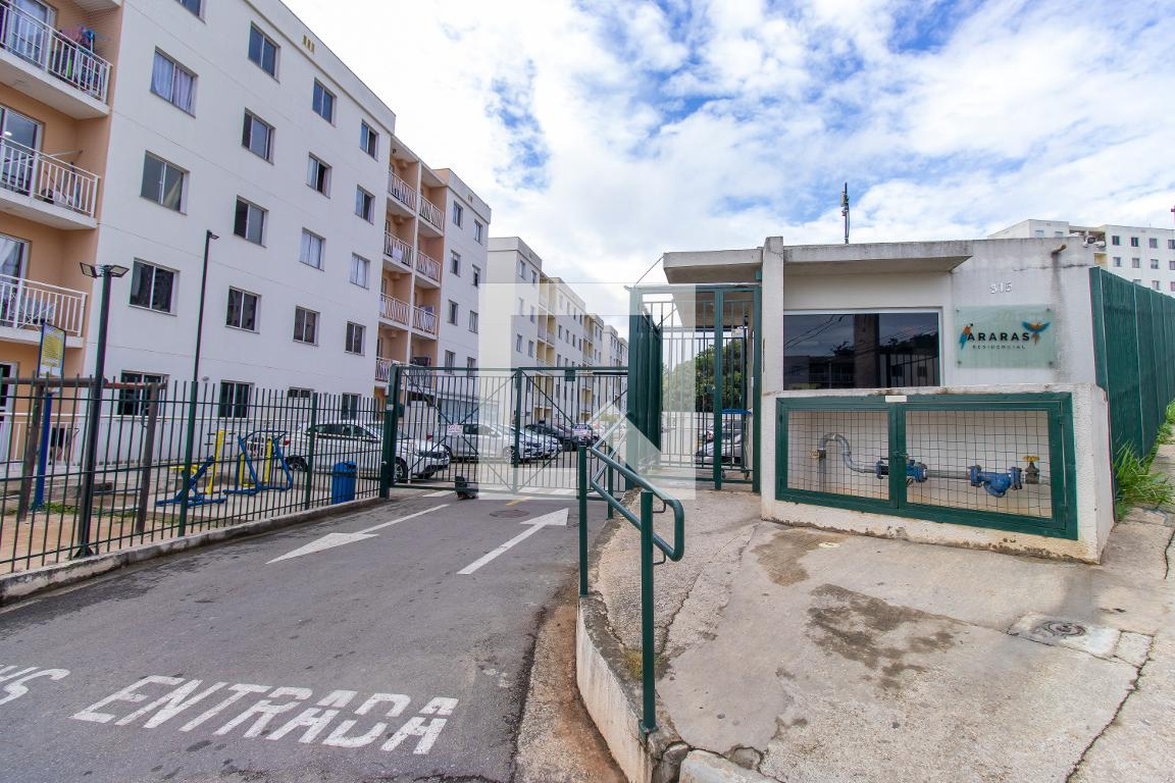 Fachada do condomínio Condomínio Andorinhas