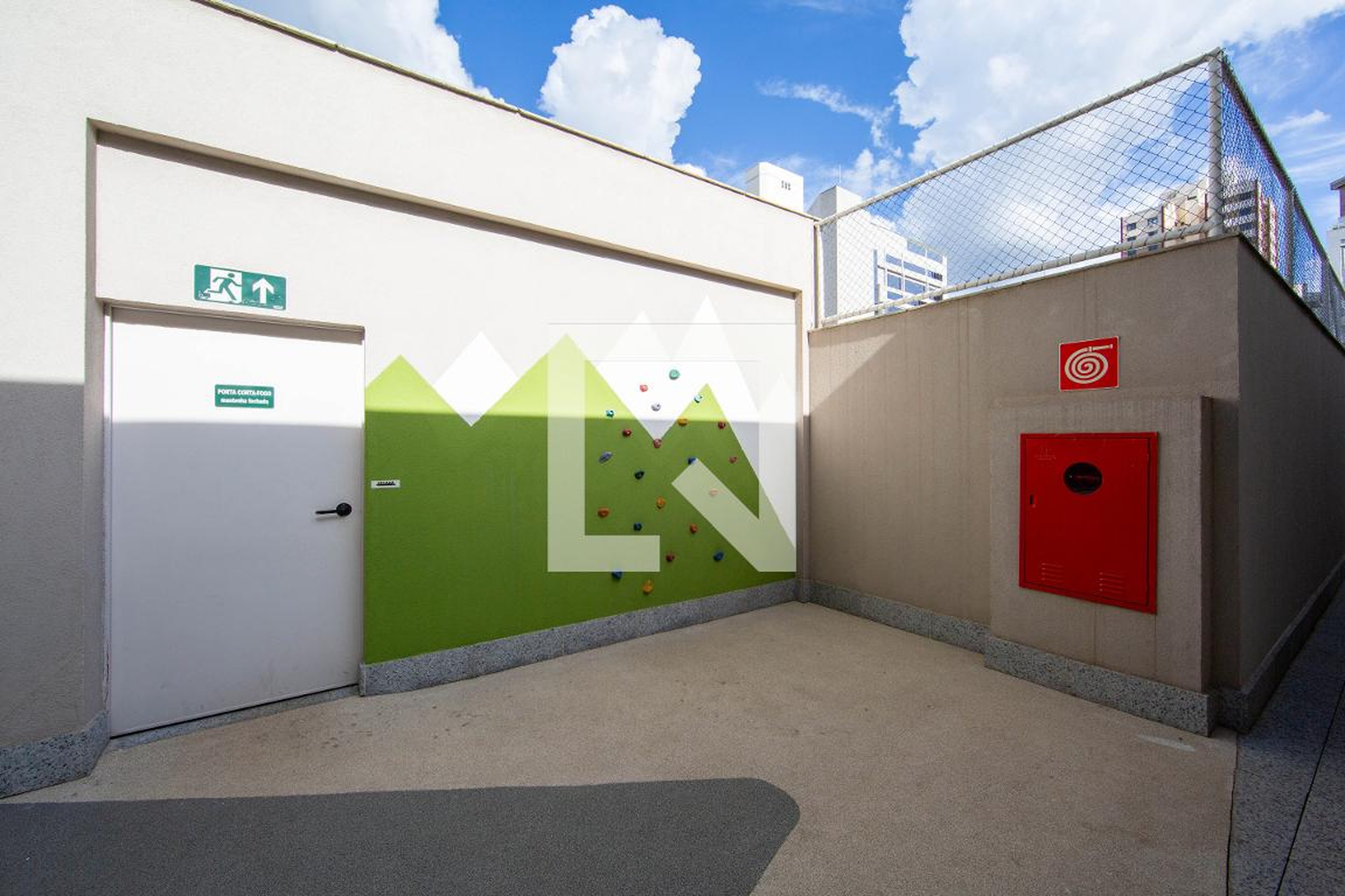 PLAYGROUND - History