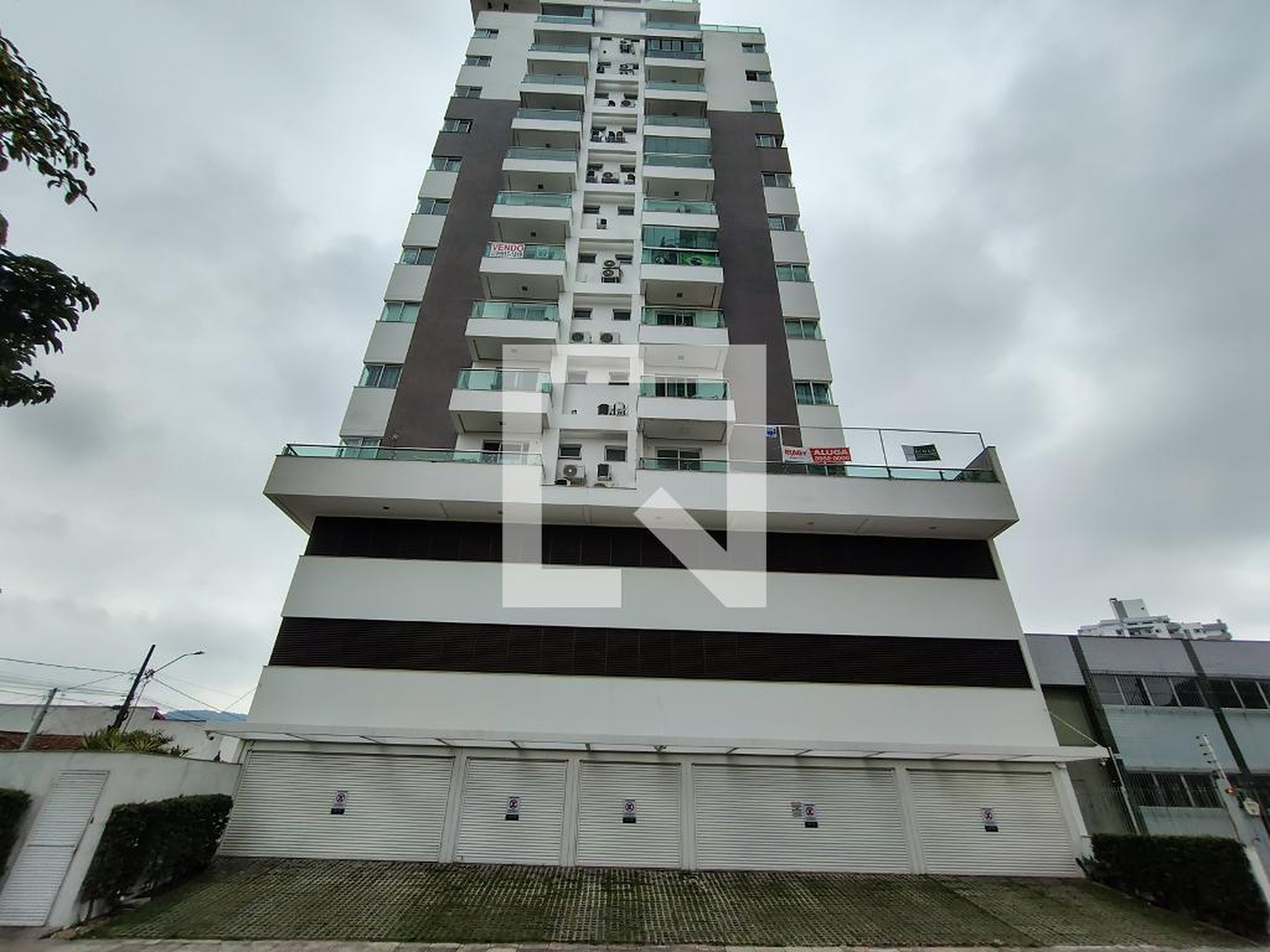 Fachada Condomínio Royal Blanc Residence