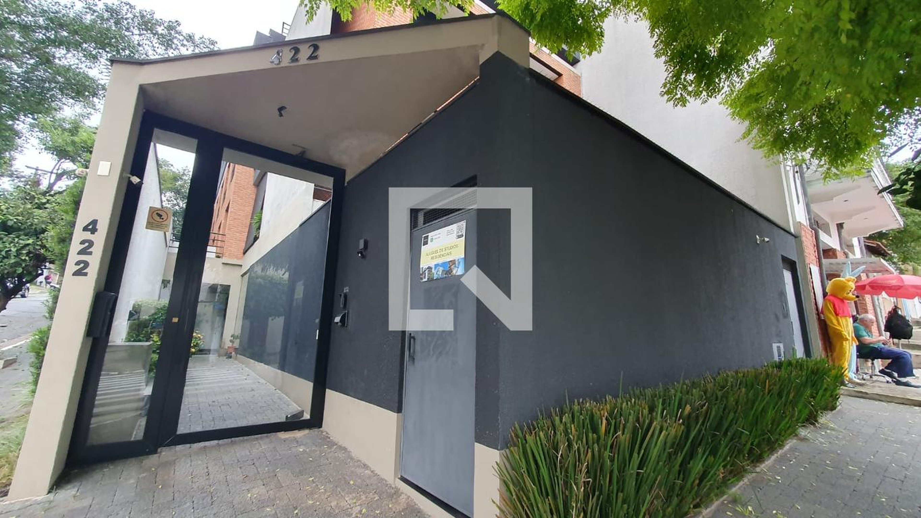 Fachada Condomínio em Rua Jorge Tibiriçá, 422