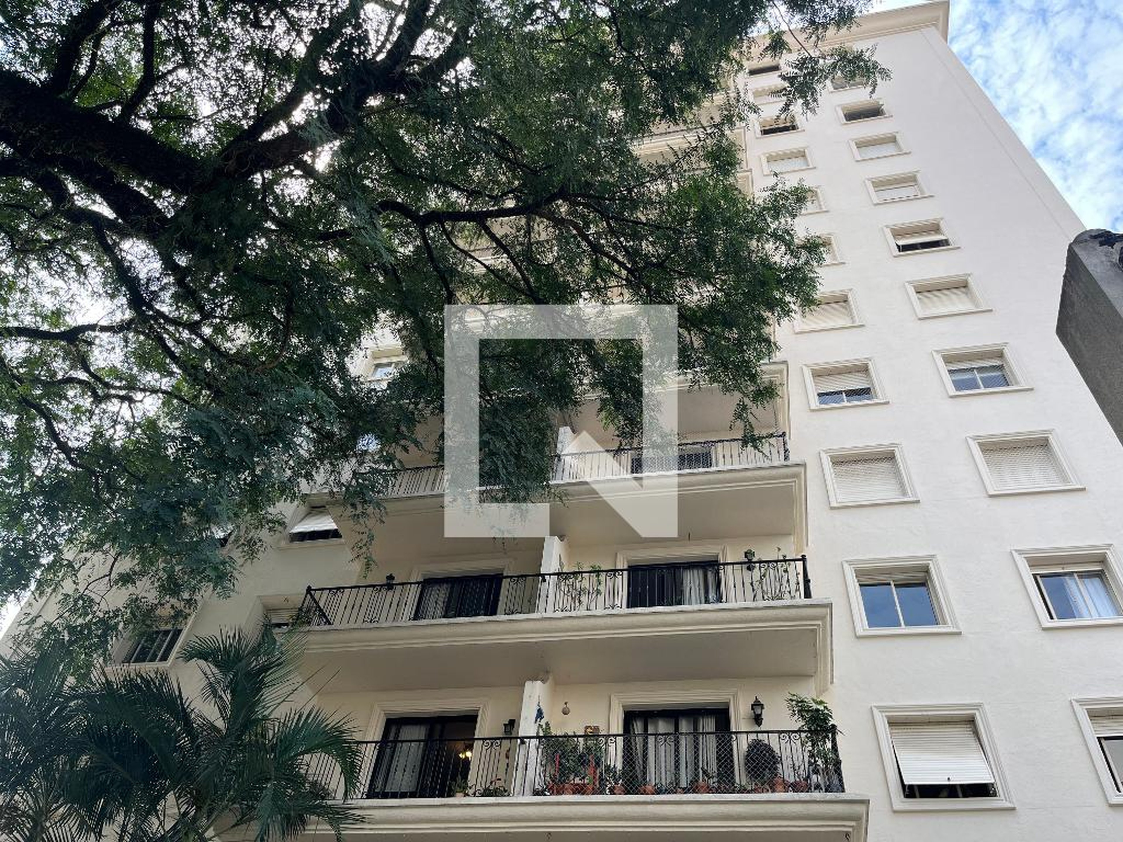 Fachada do Prédio Condomínio Casa de Italia
