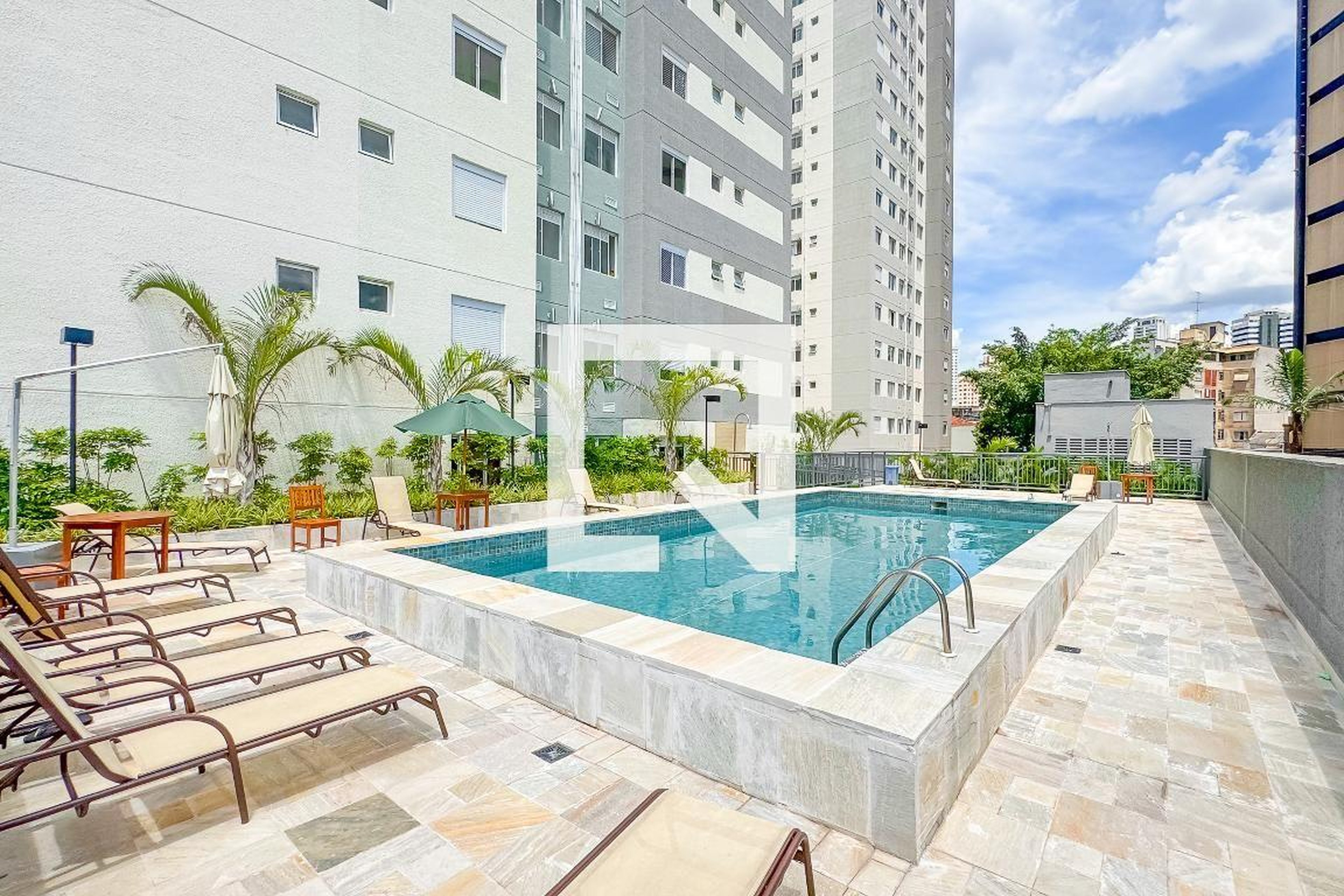 Piscina - Pátio Central - Matiz