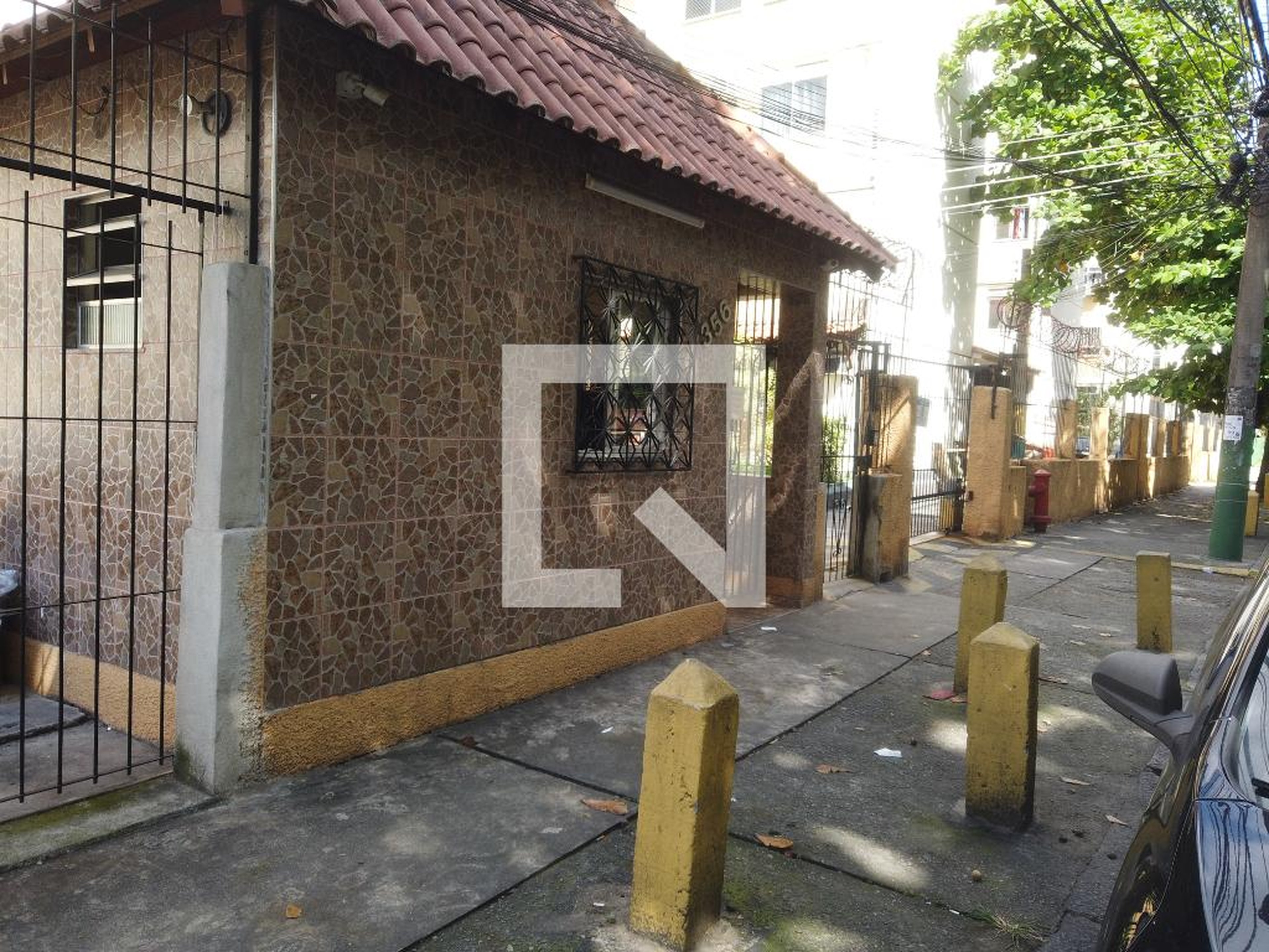 Fachada Condomínio em Rua Frei Luiz Alevato, 356