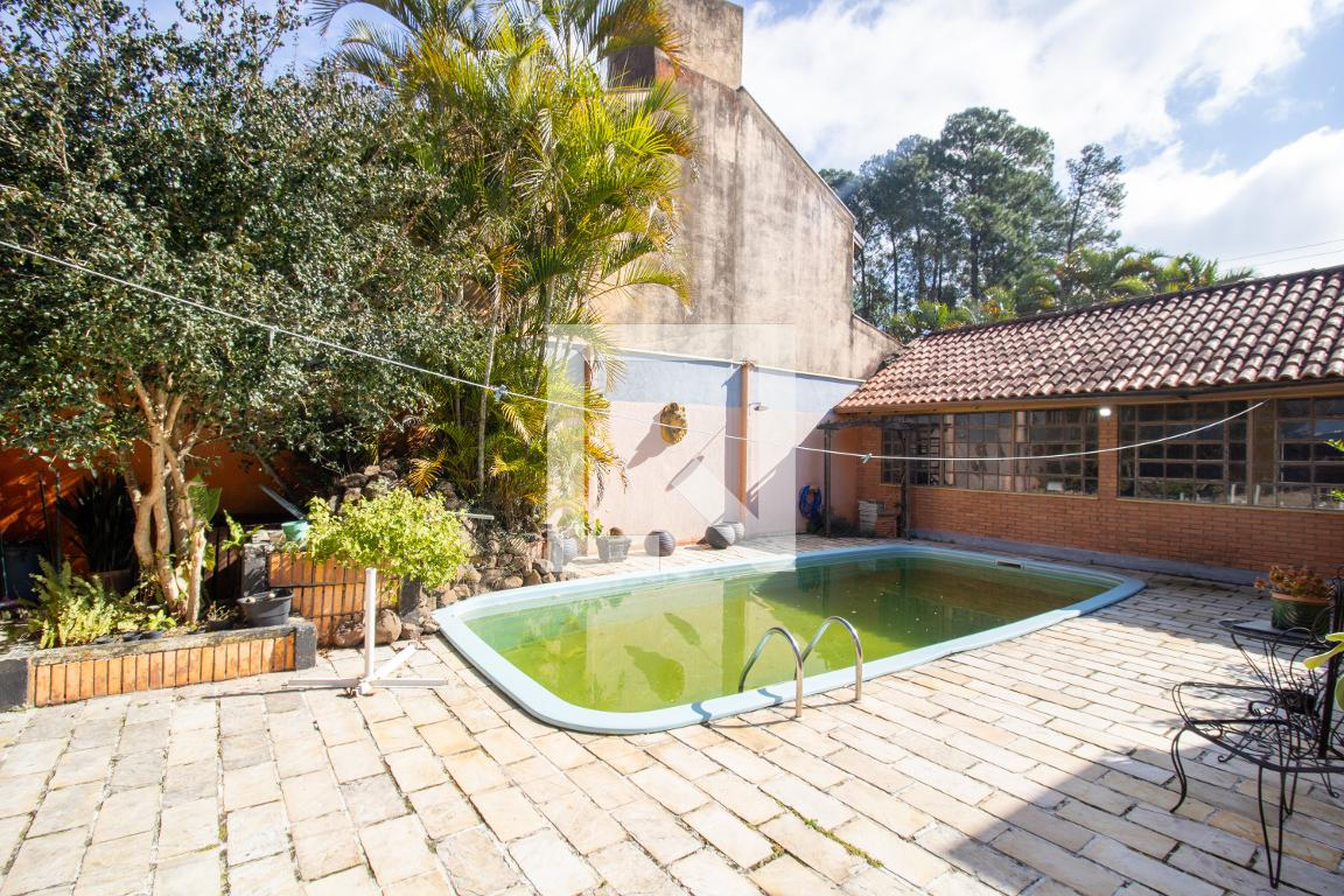 Piscina - Encosta do Cerro