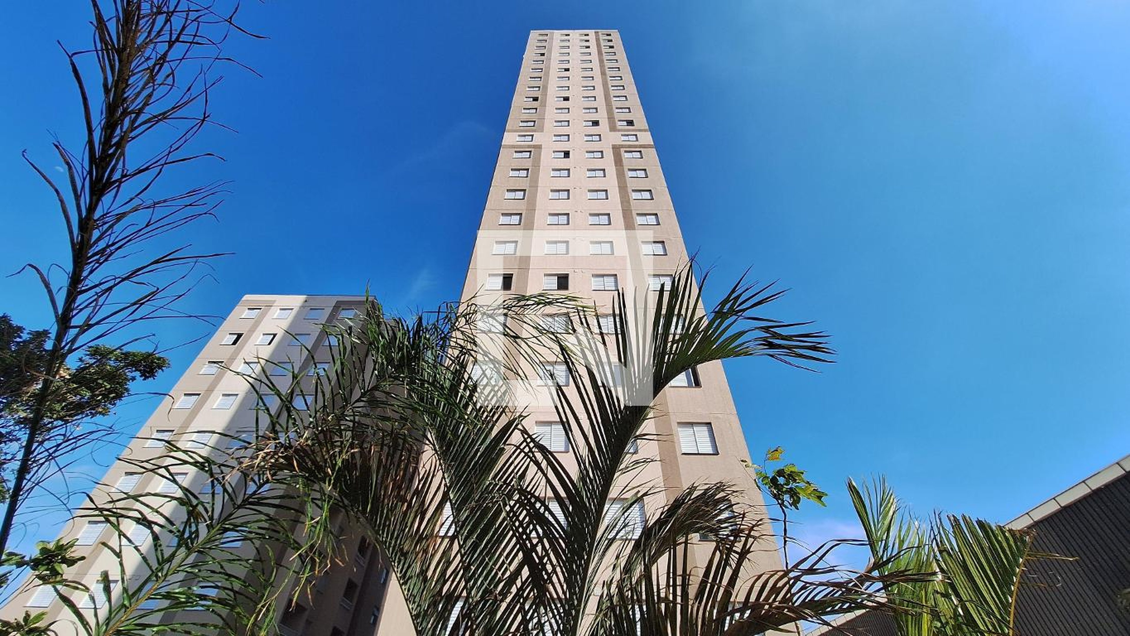 Fachada Condomínio em Rua Antônio Fidélis, 350