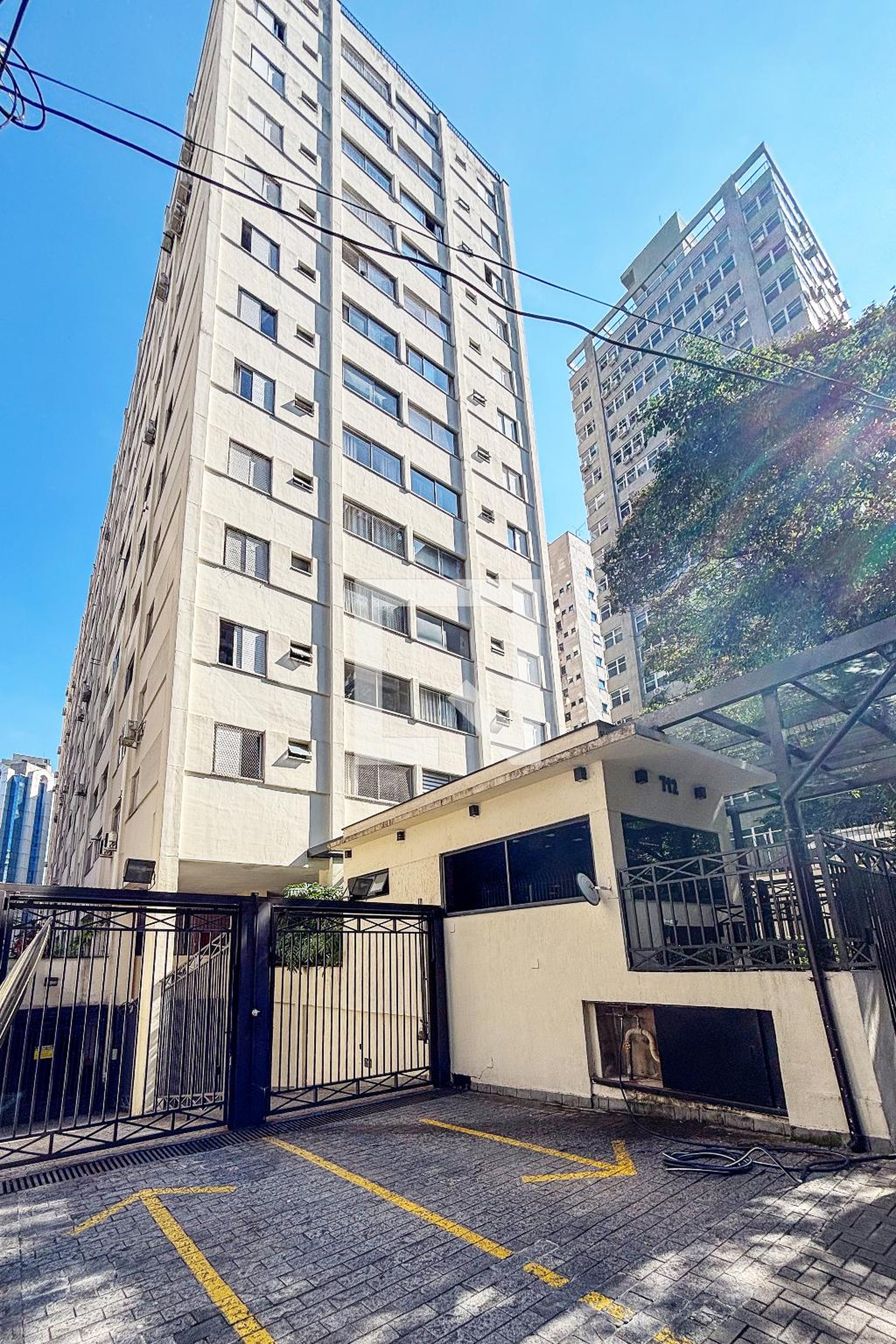 fachada do predio Condomínio Ed Barão Aiuruoca