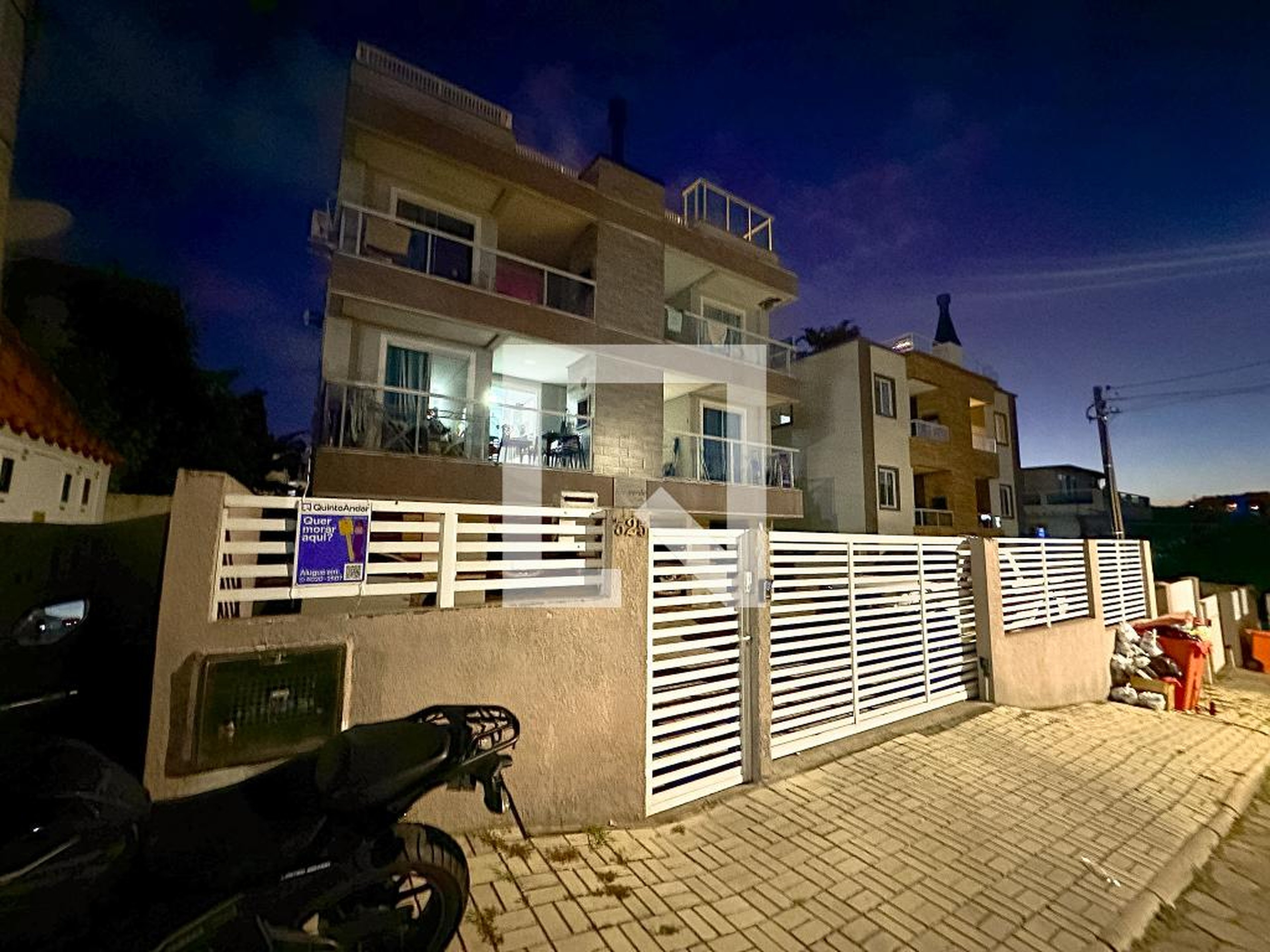 Fachada Condomínio em Servidão Verdes Mares, 325