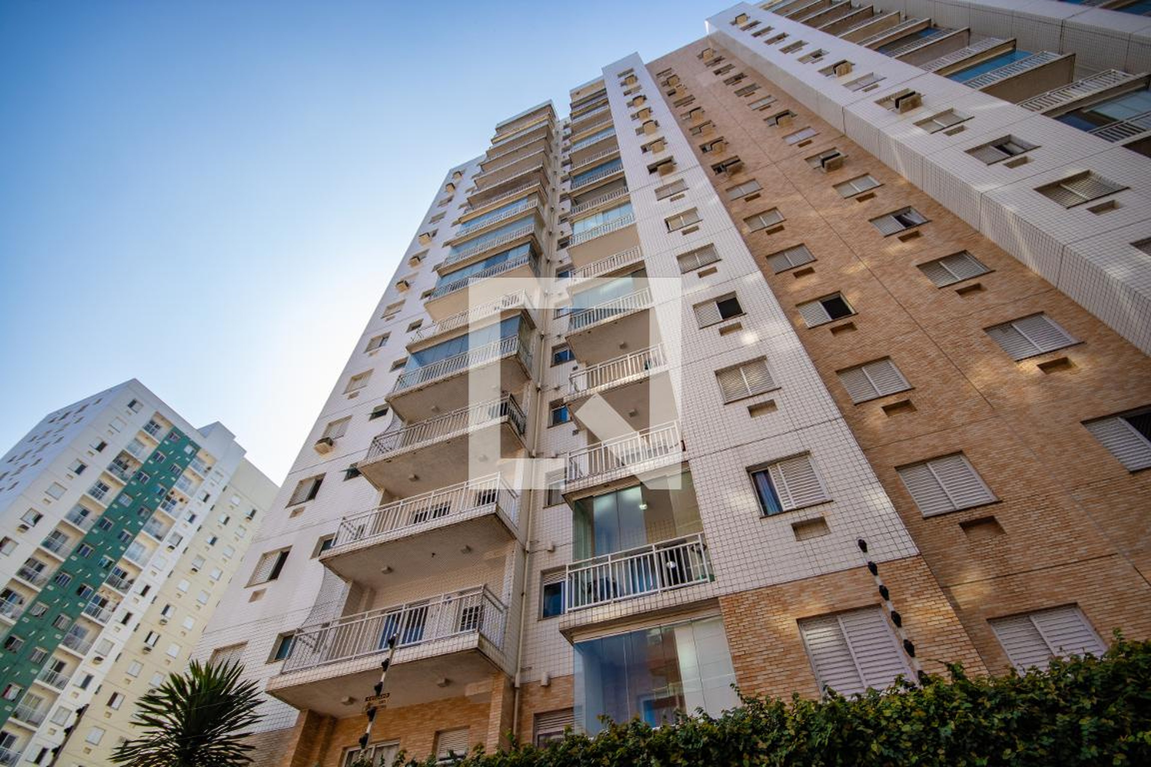 Fachada Edificio Verano