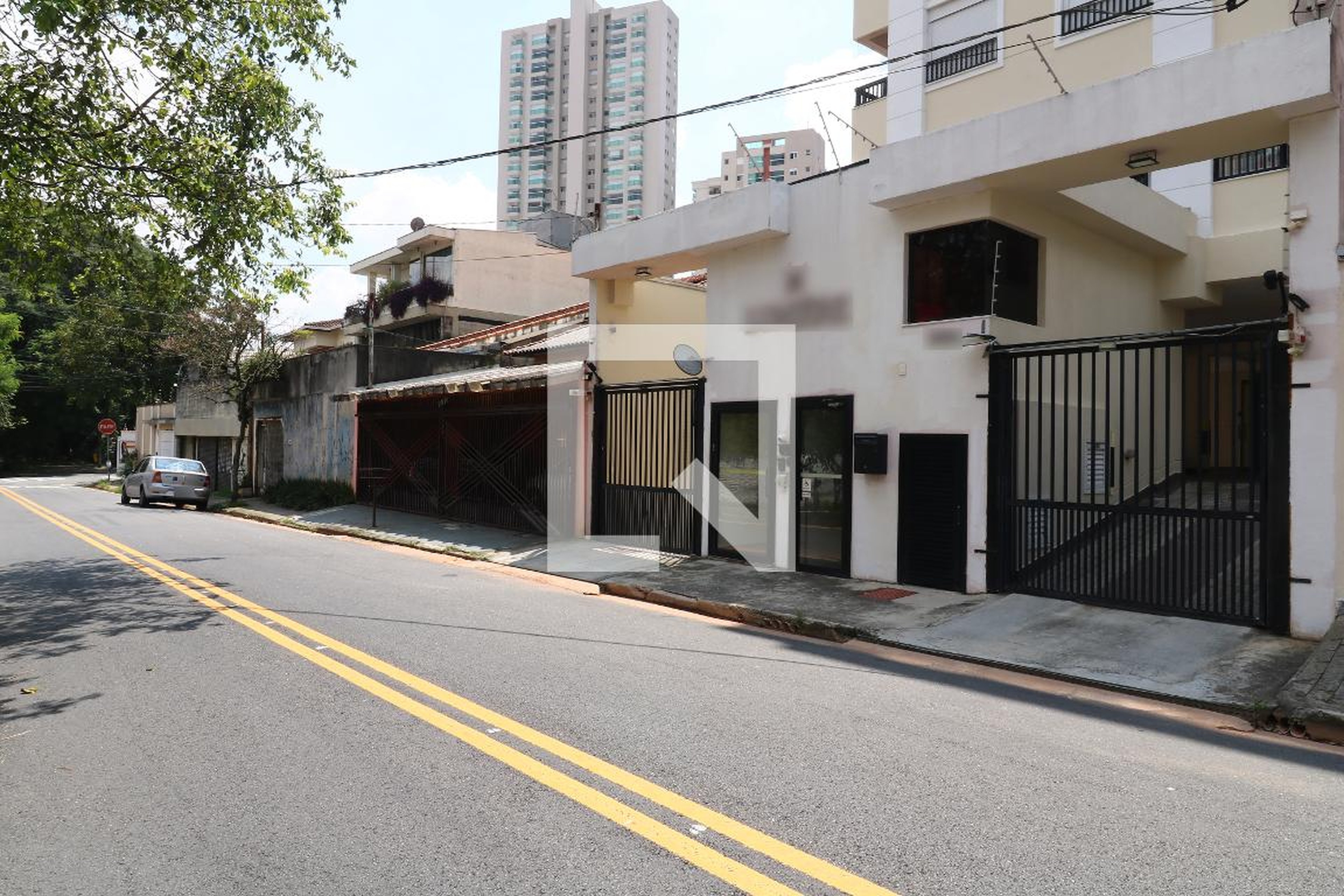 Fachada Condomínio em Travessa das Figueiras, 2904