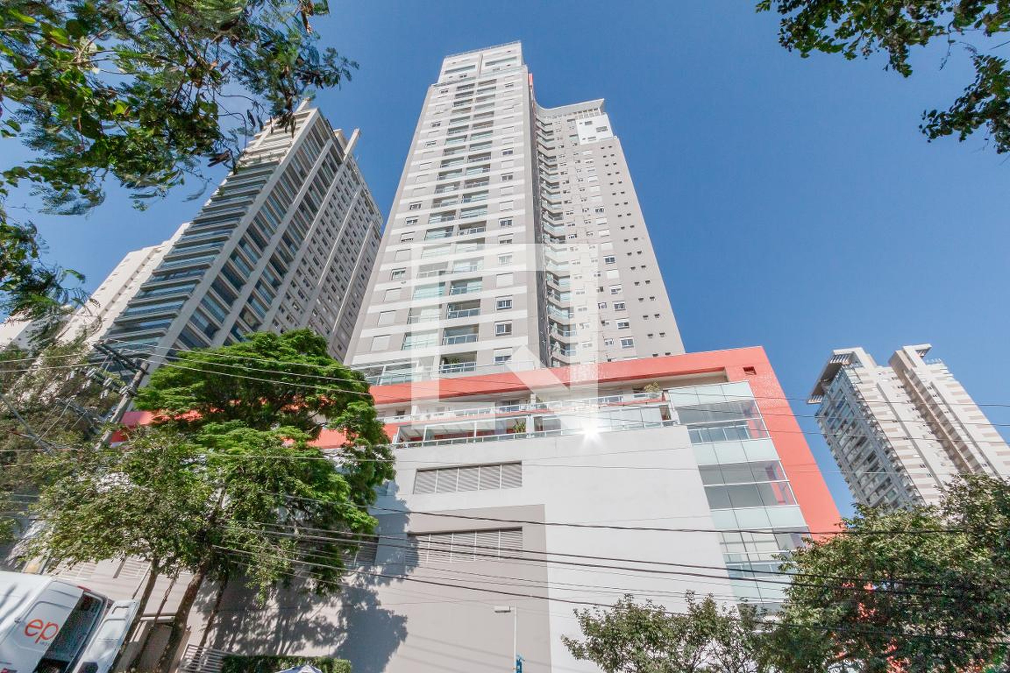 Fachada Condomínio em Rua Antônio de Macedo Soares, 0