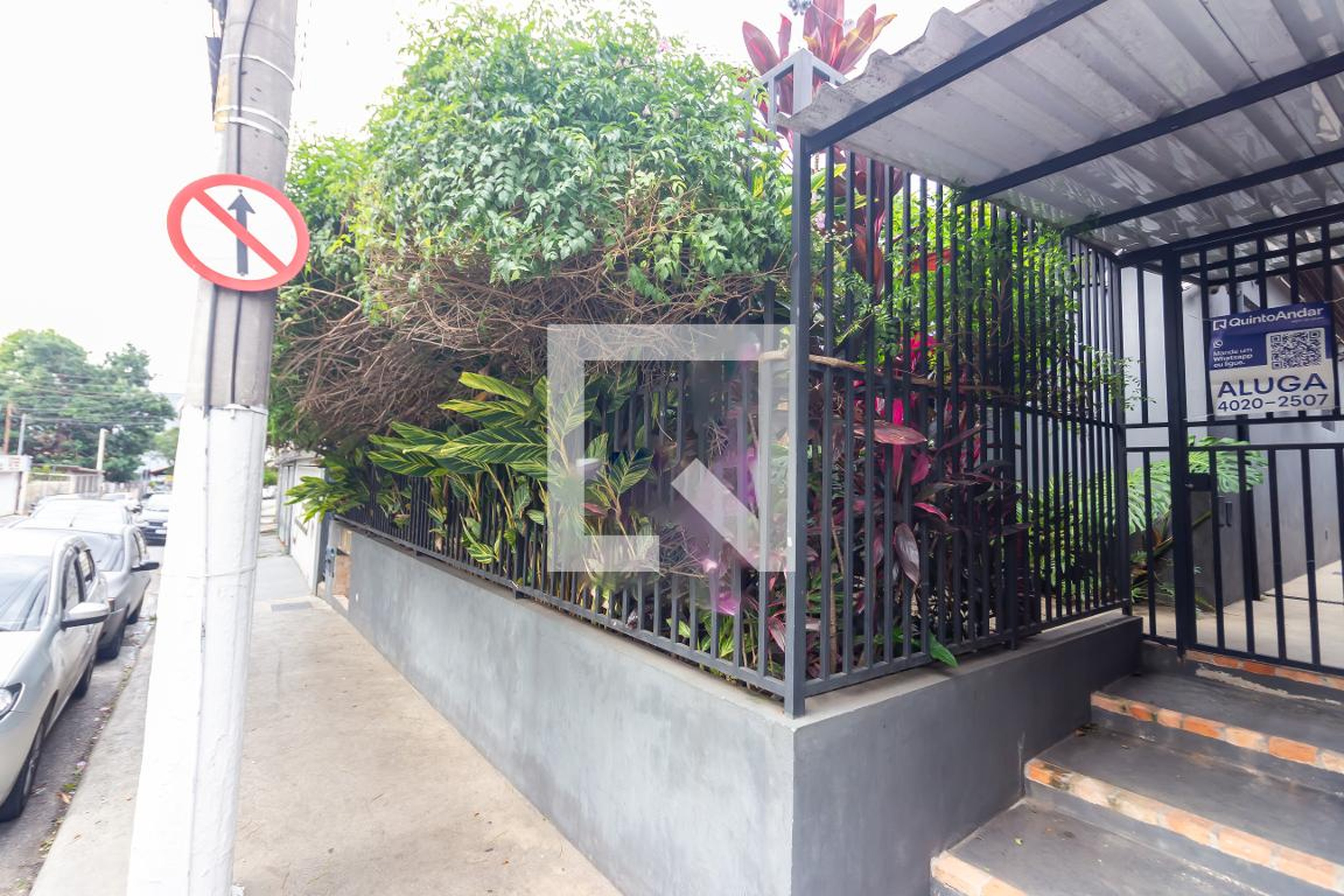 Fachada Condomínio em Rua Avelino Lopes, 351