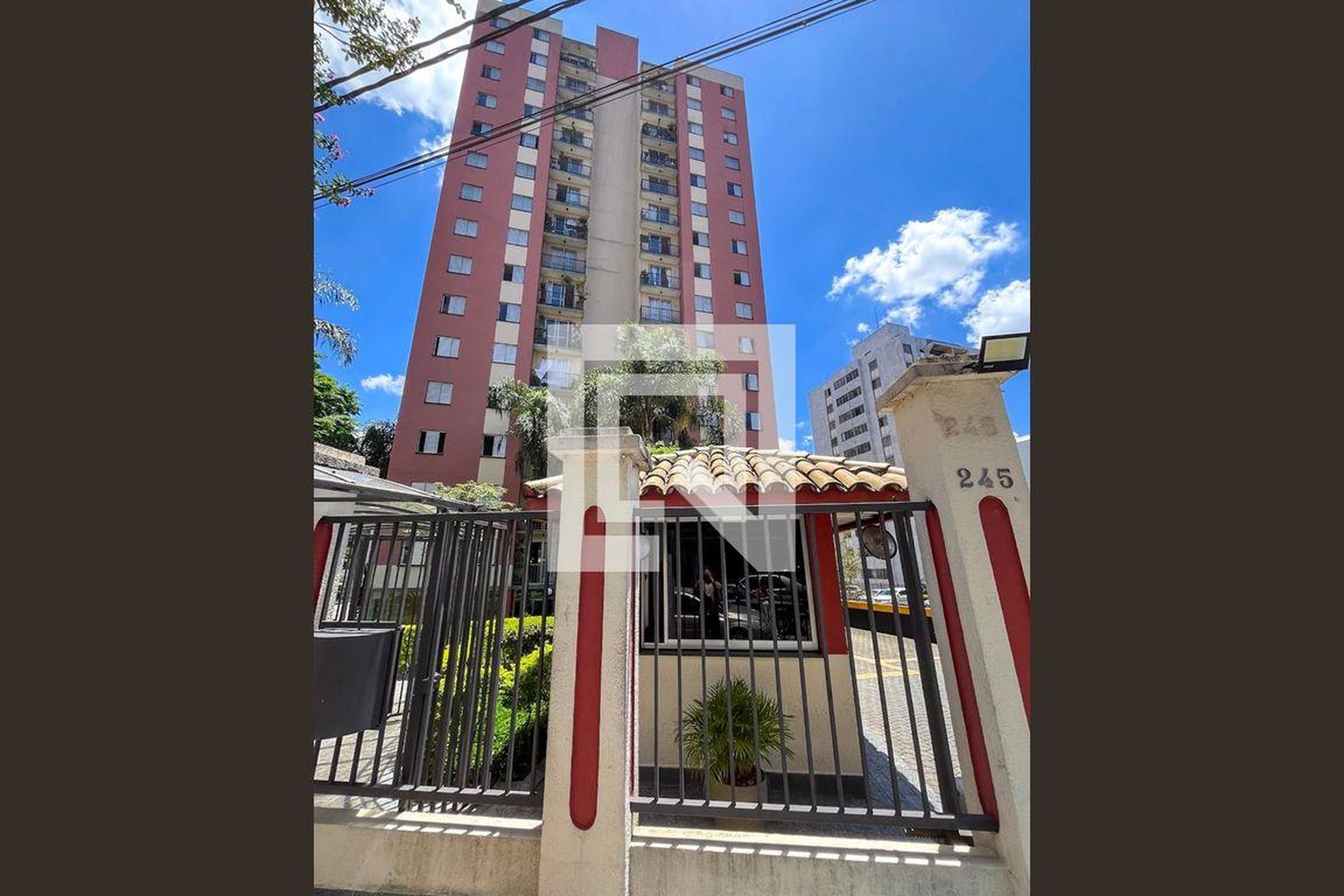 Fachada Condomínio Parque Botânico