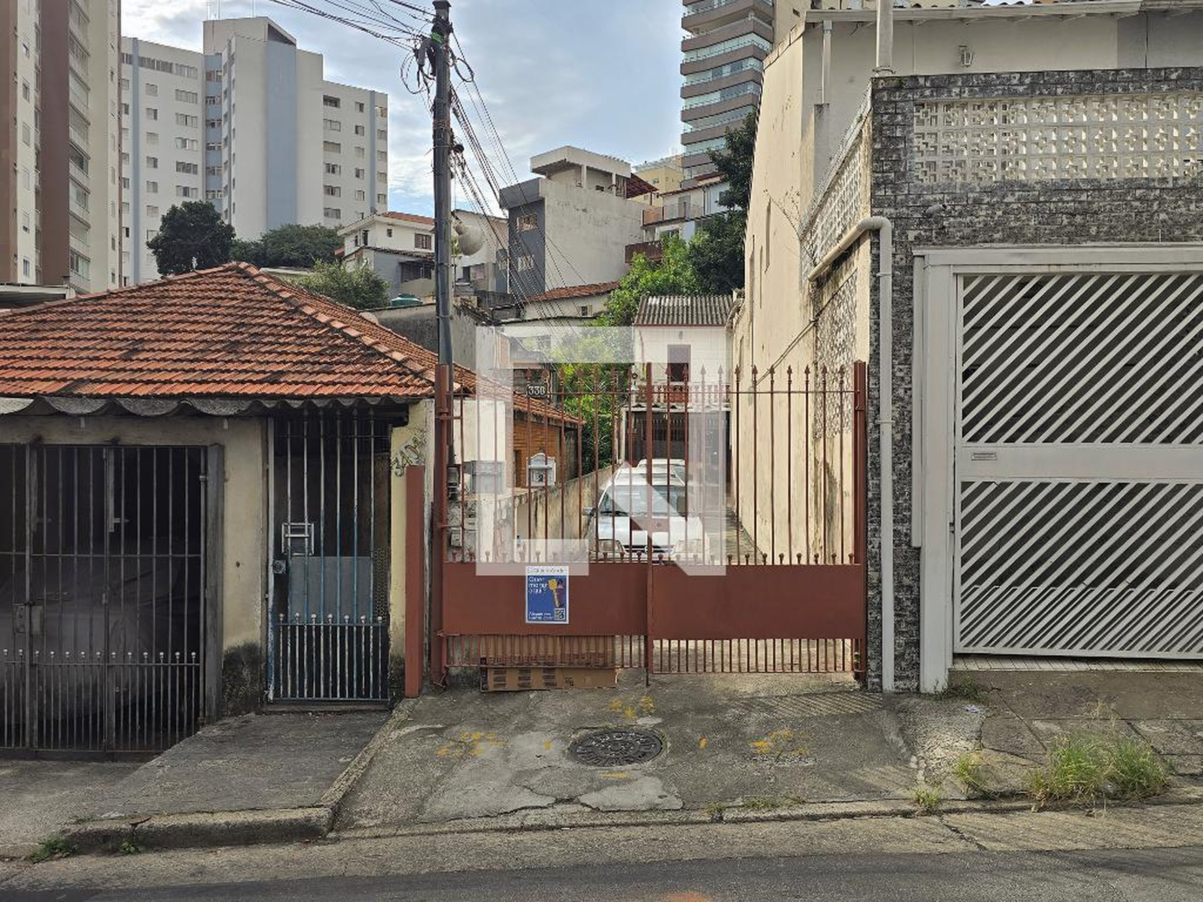 Fachada Condomínio em Rua Mário Whately, 338