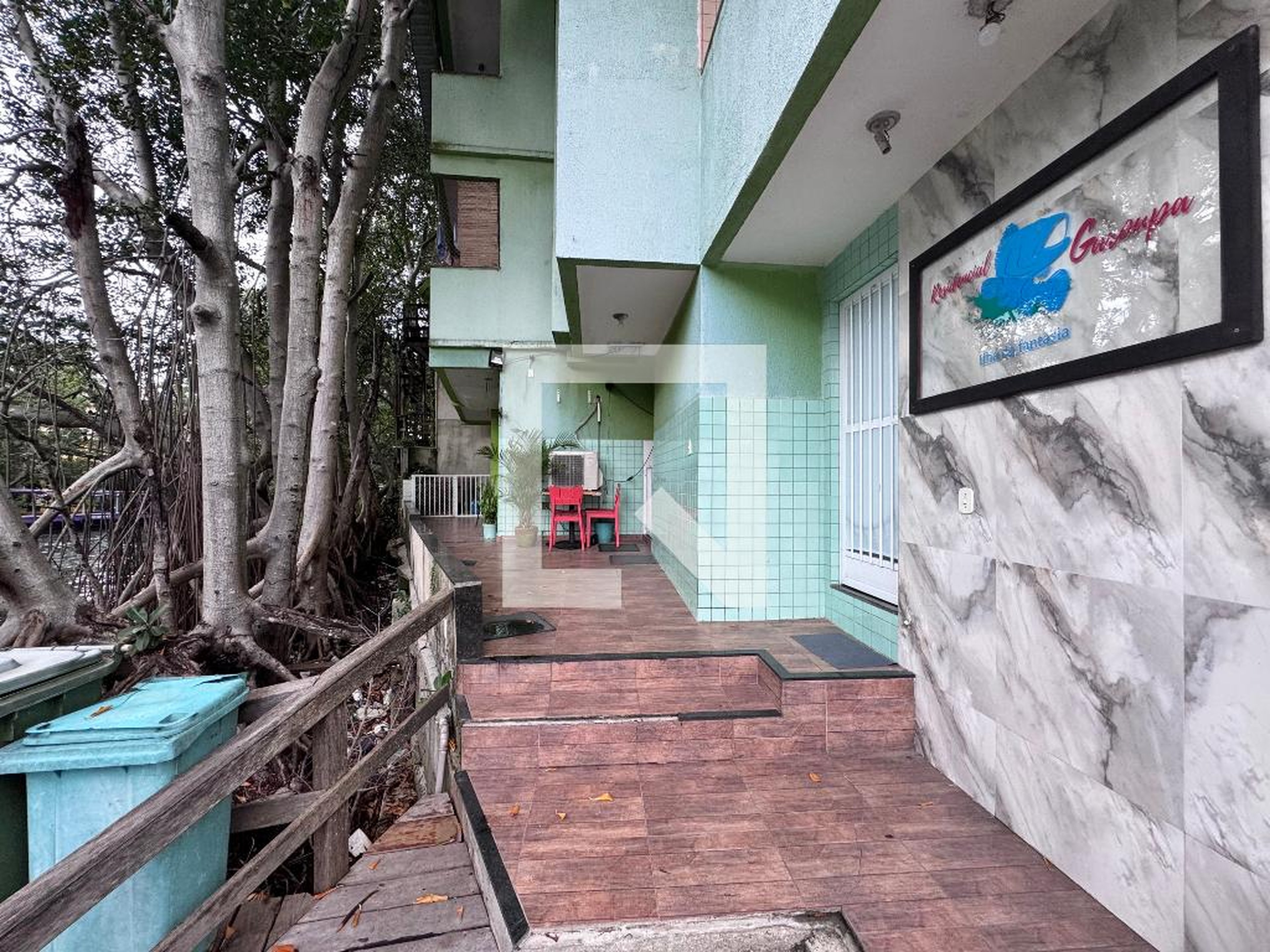 Fachada Condomínio em Alameda dos Colibris, 304