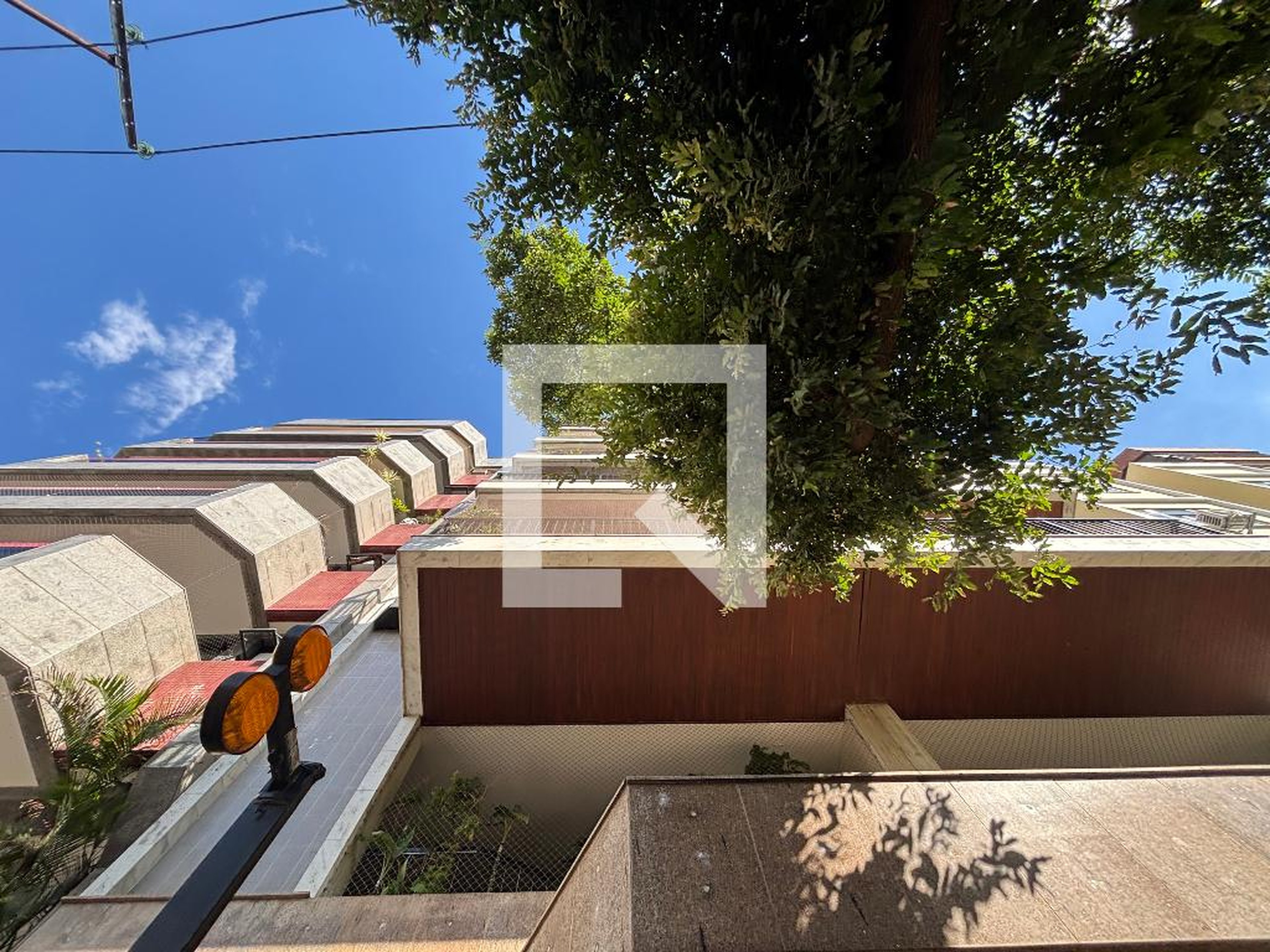 Fachada Condomínio em Rua Vicente de Sousa, 9