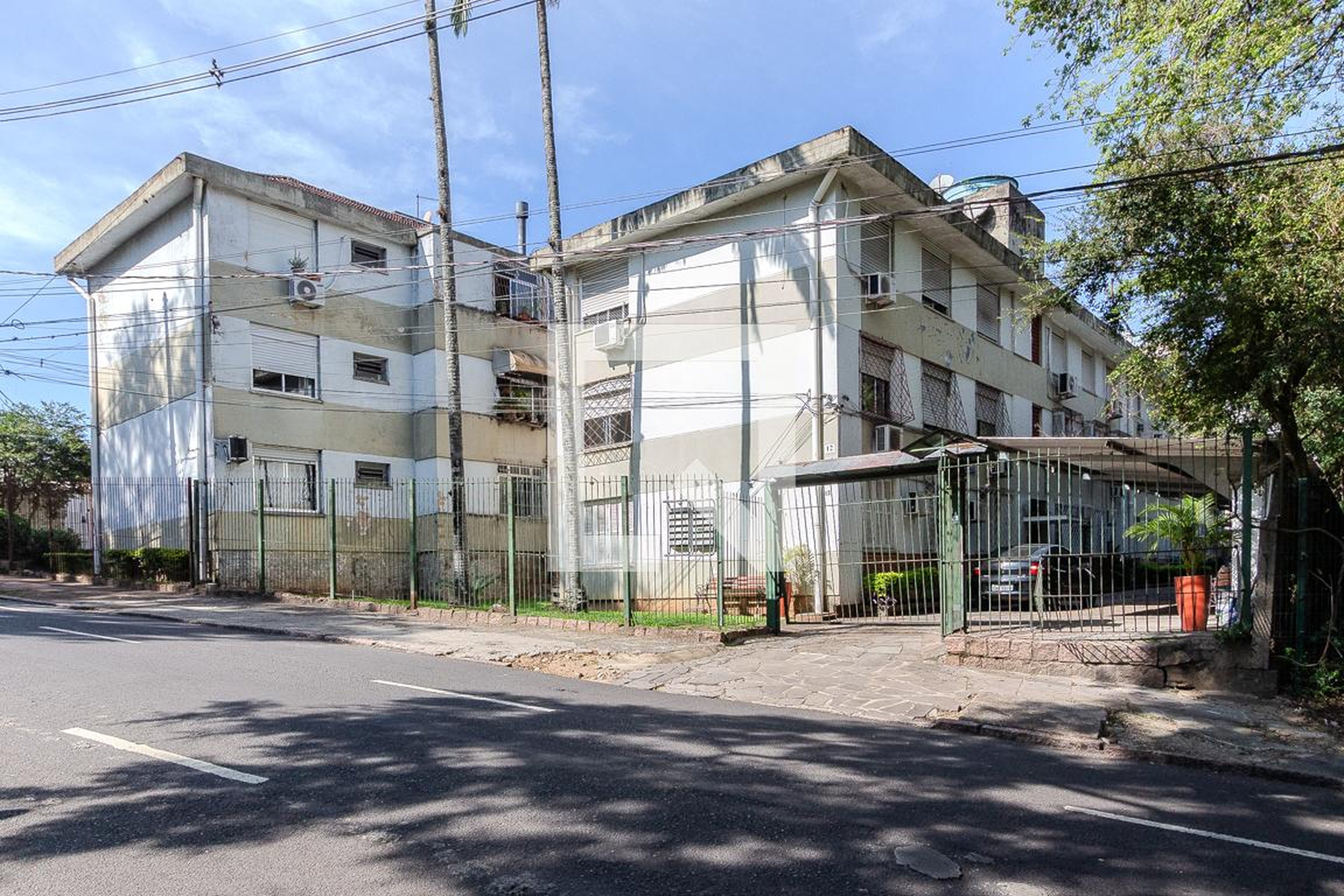 Fachada Condomínio em Rua Engenheiro Antônio Carlos Tibiriçá, 12