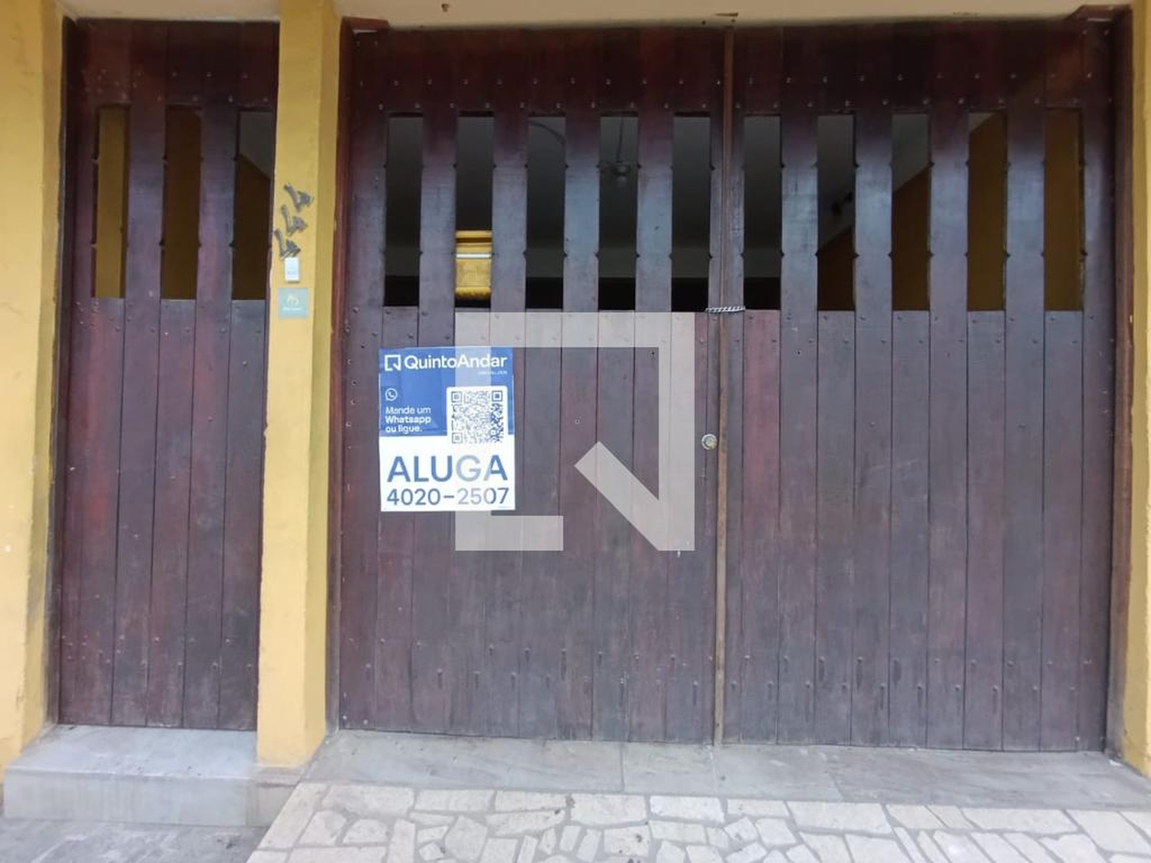 Fachada Condomínio em Caminho Manhoso, 444