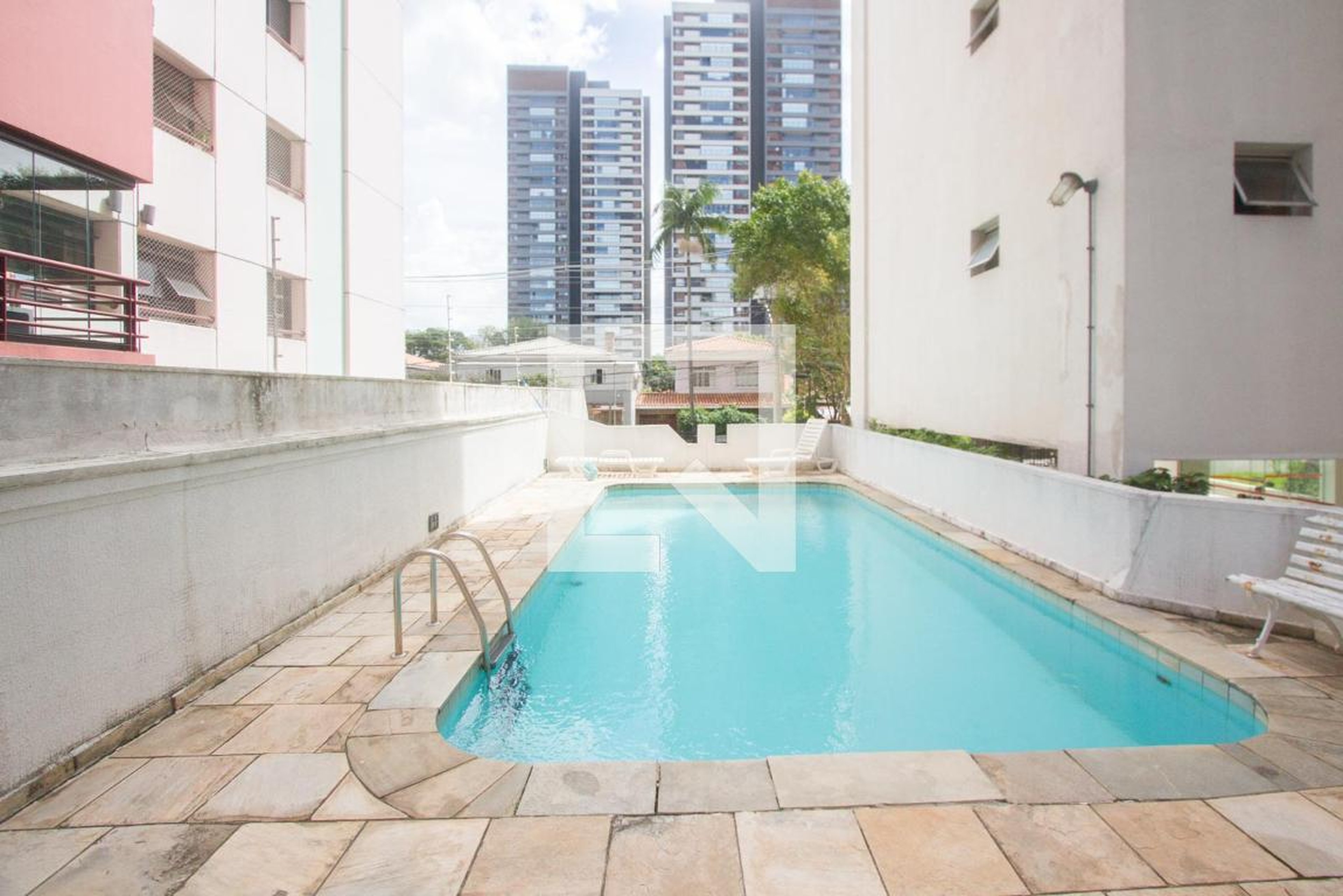 Piscina - Edifício Roberta