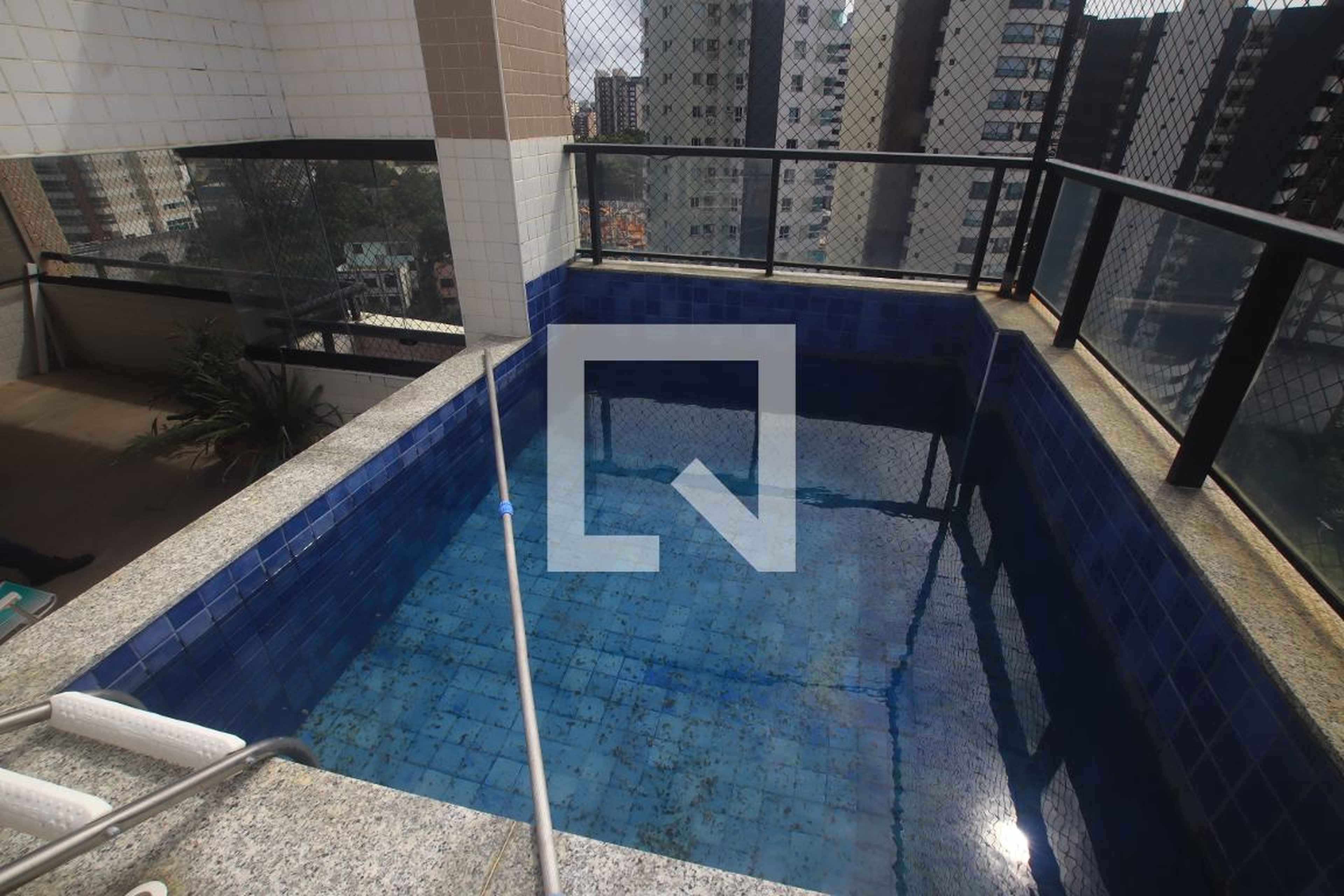 Piscina Coberta - Yves Palermo Residencial