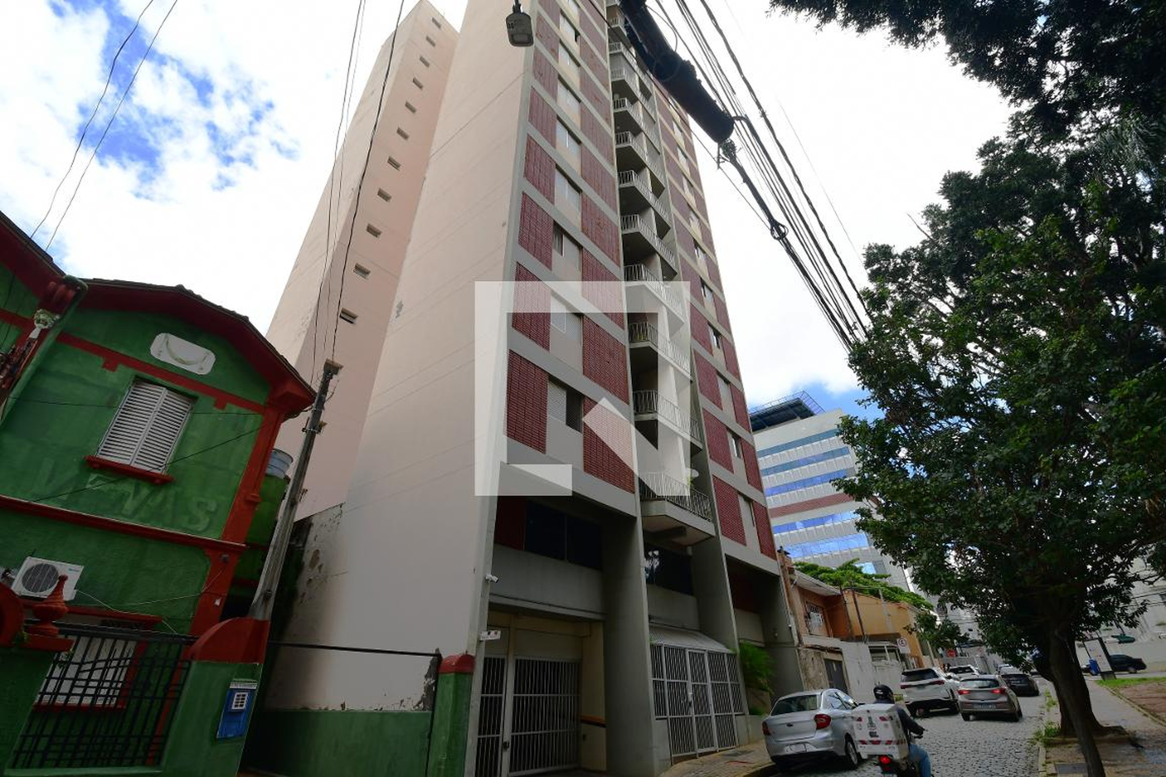 Fachada do Prédio Condomínio Guaimbe