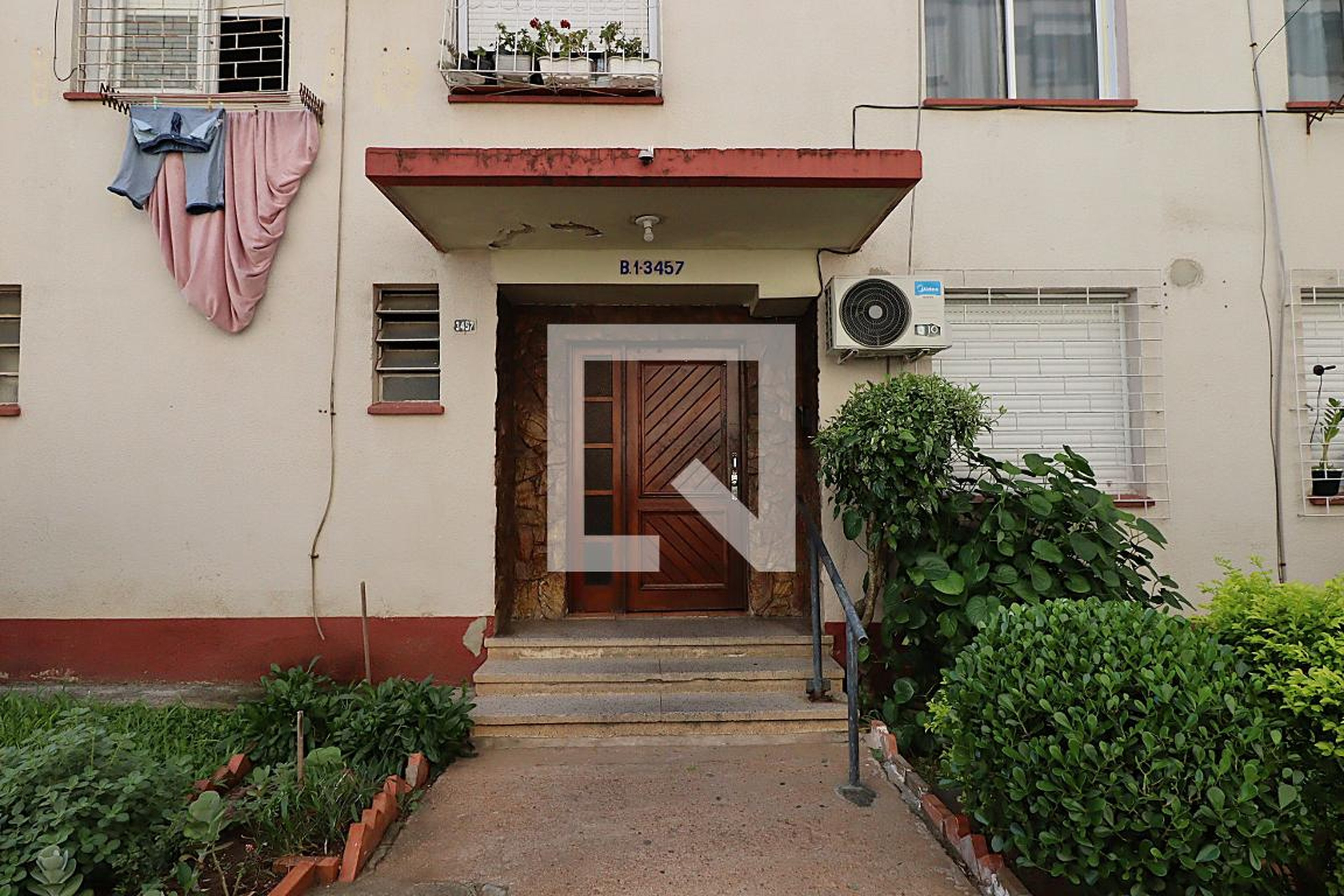Entrada do prédio - Areia Preta