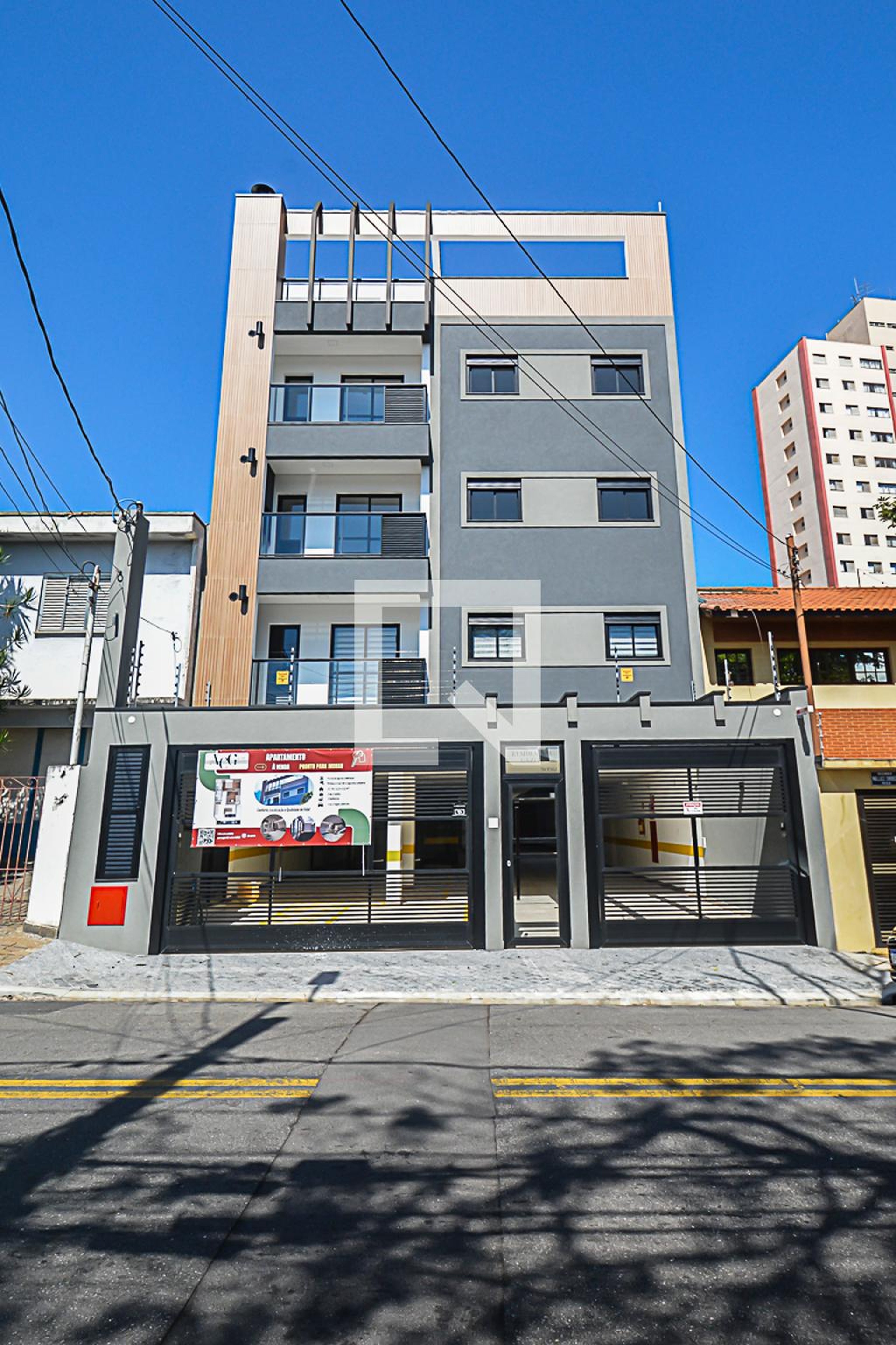 Fachada do Prédio Condomínio em Avenida Wallace Simonsen, 1062