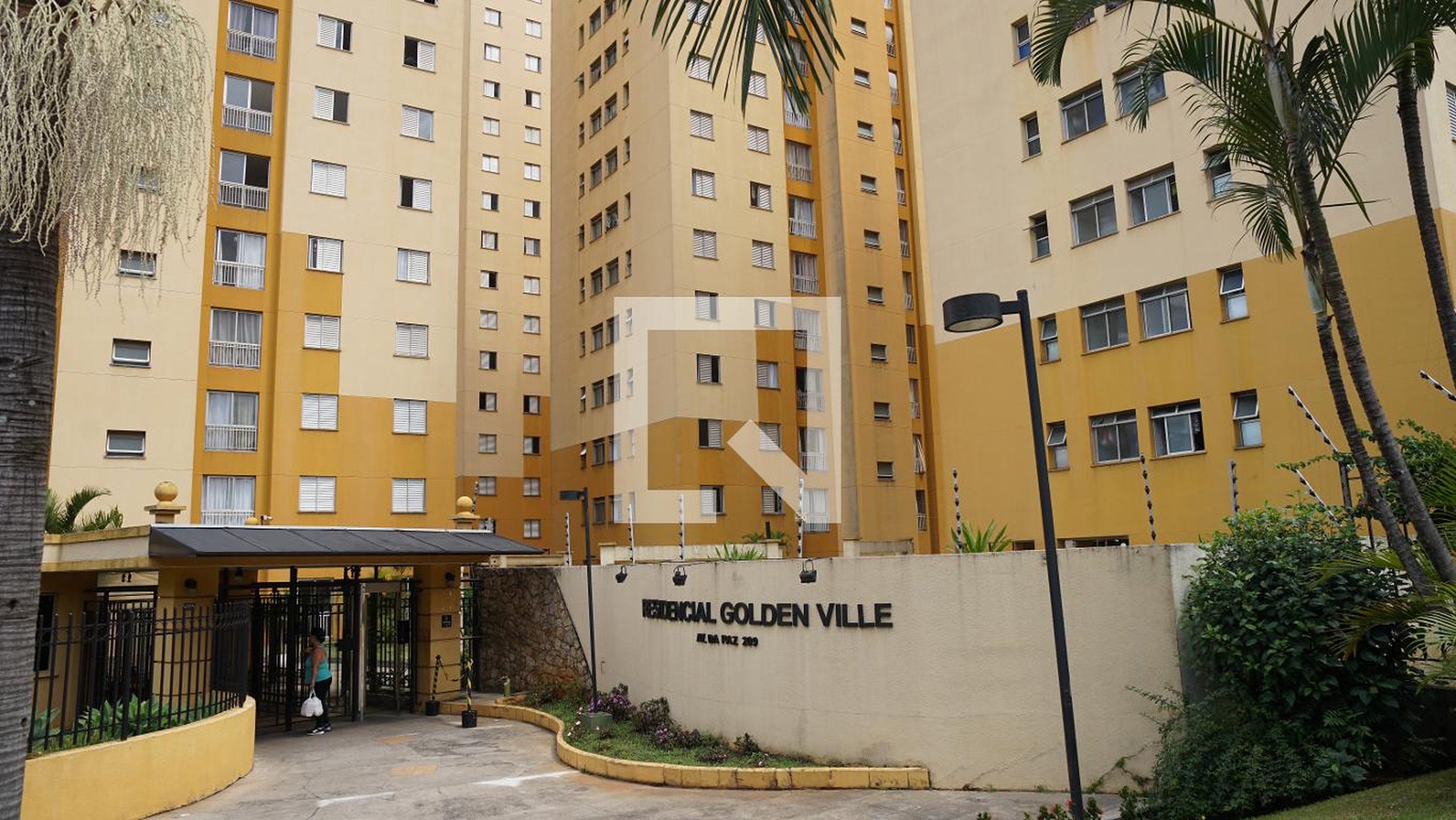 Fachada do Prédio Condomínio Golden Ville