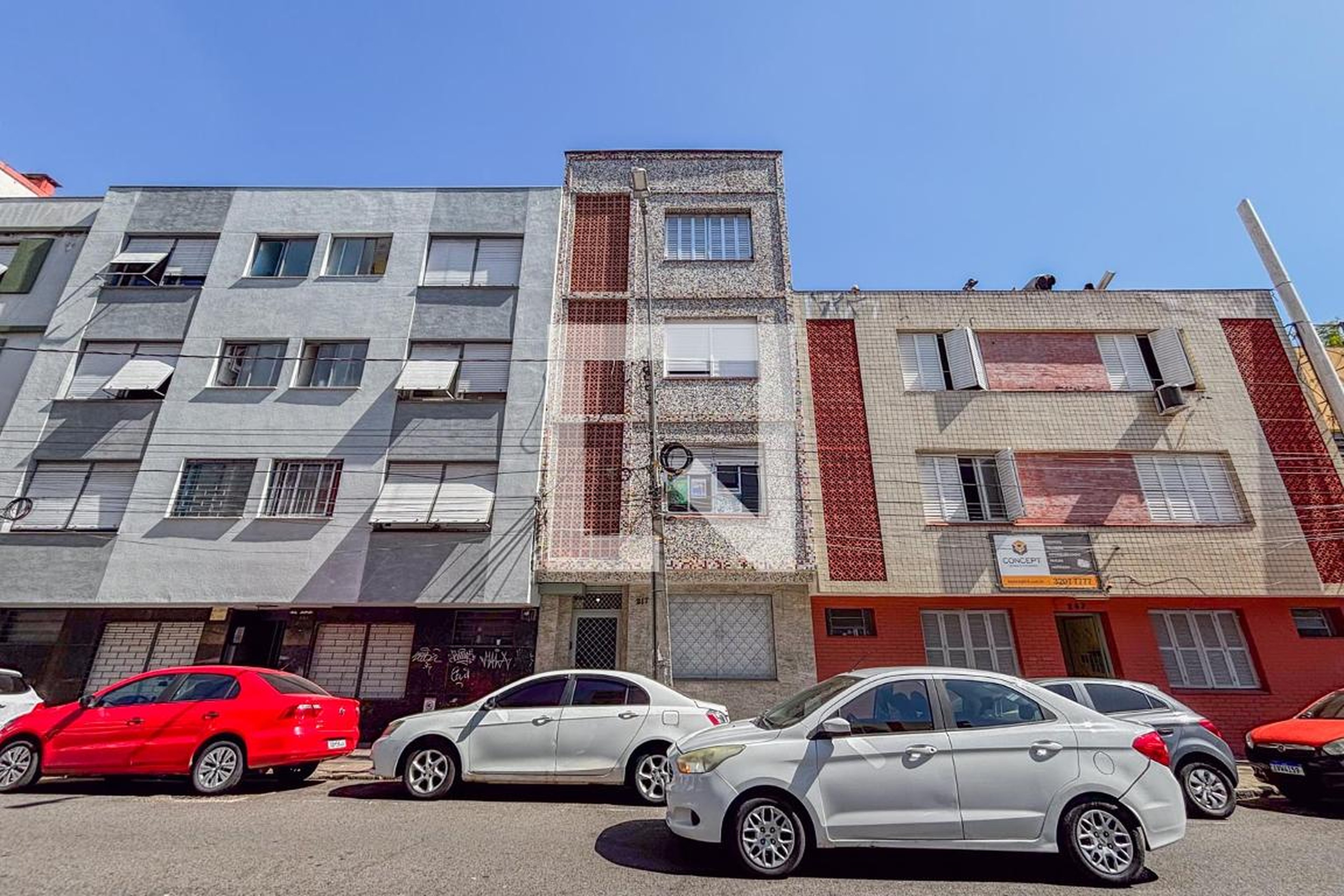 Fachada Condomínio em Rua João Alfredo, 217